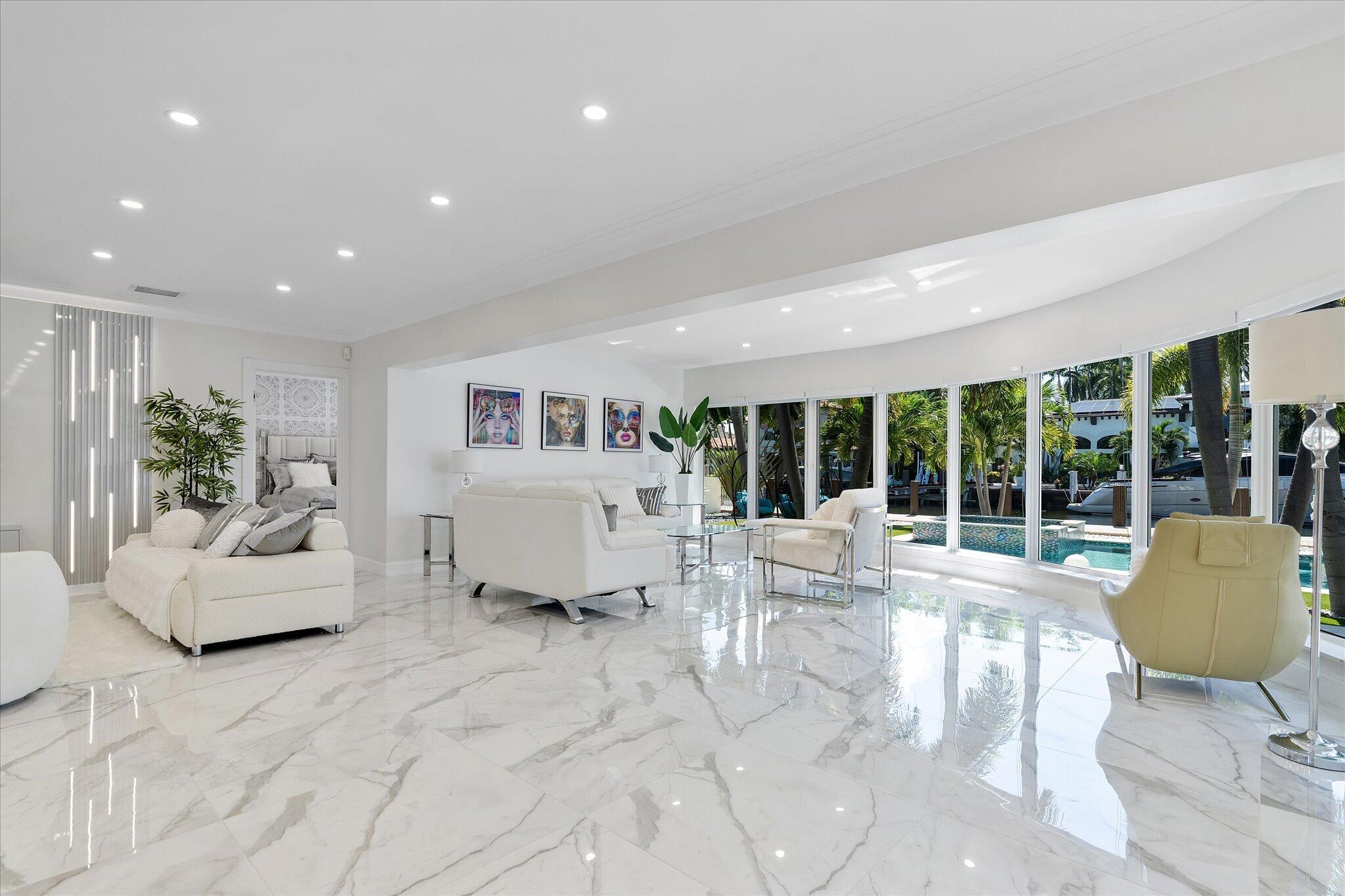 207 Royal Palm Drive