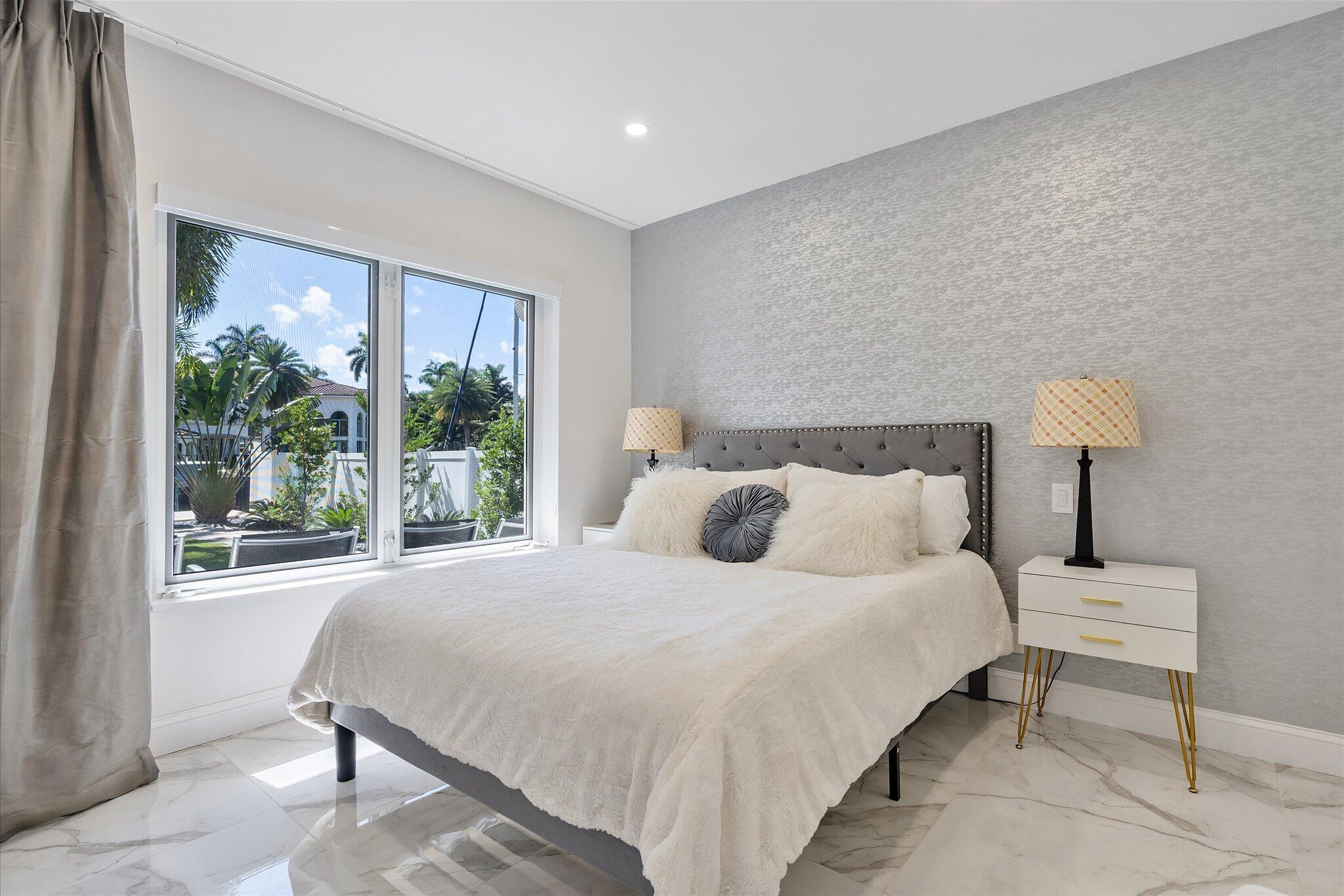 207 Royal Palm Drive