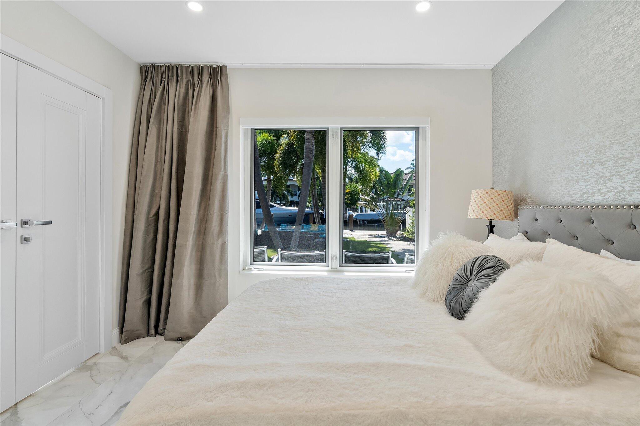 207 Royal Palm Drive