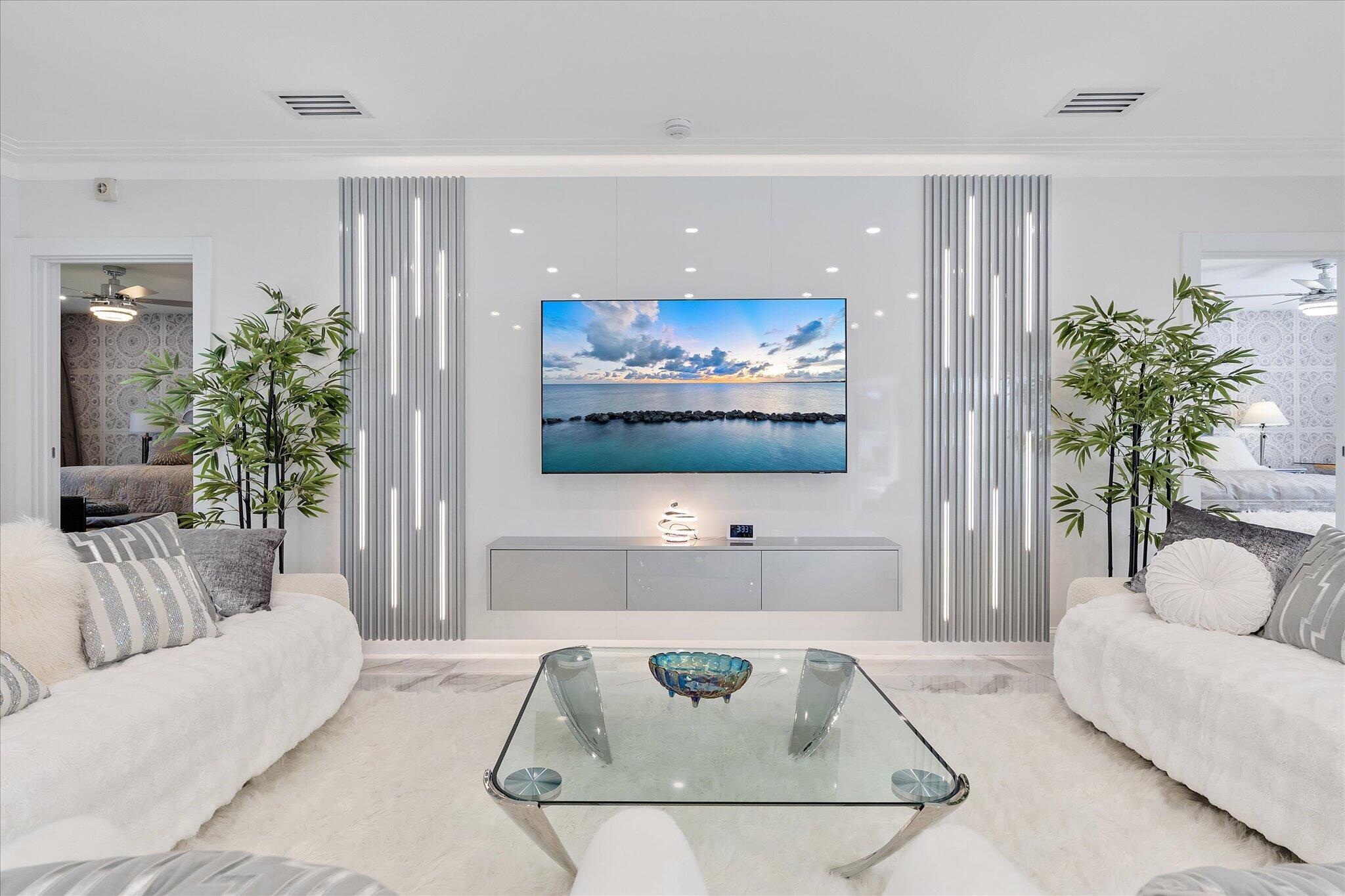 207 Royal Palm Drive