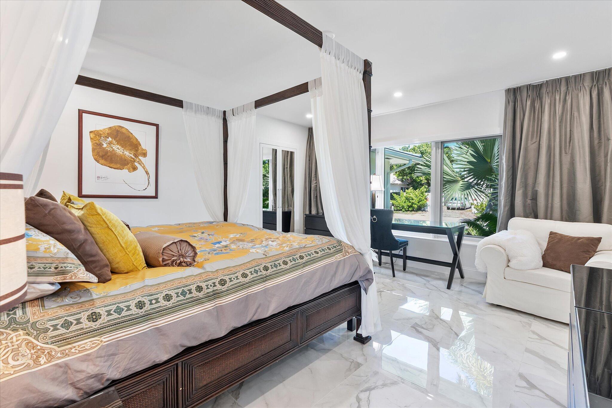 207 Royal Palm Drive