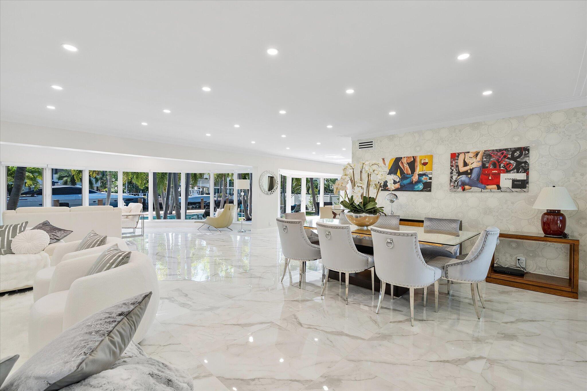 207 Royal Palm Drive