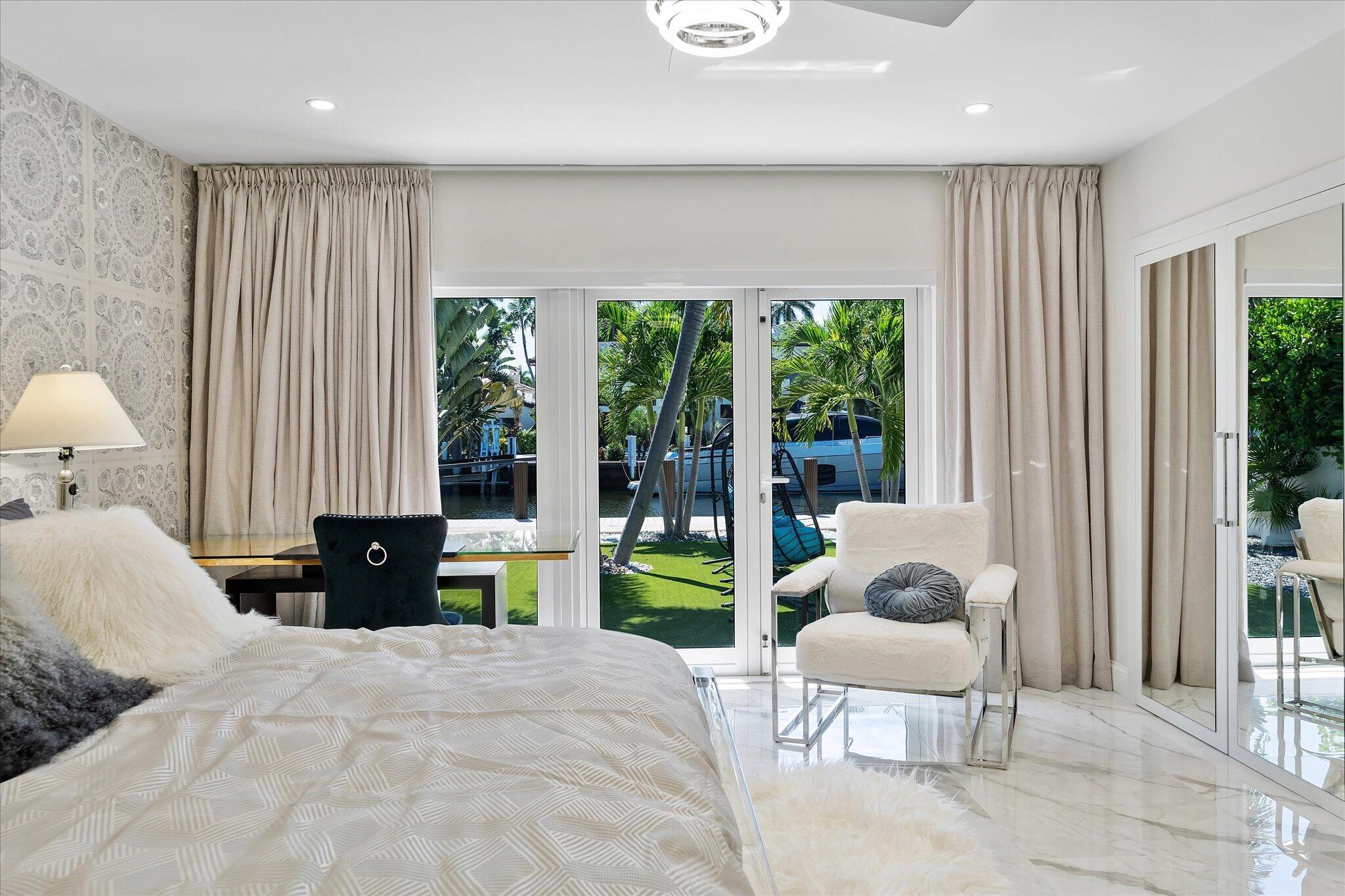 207 Royal Palm Drive