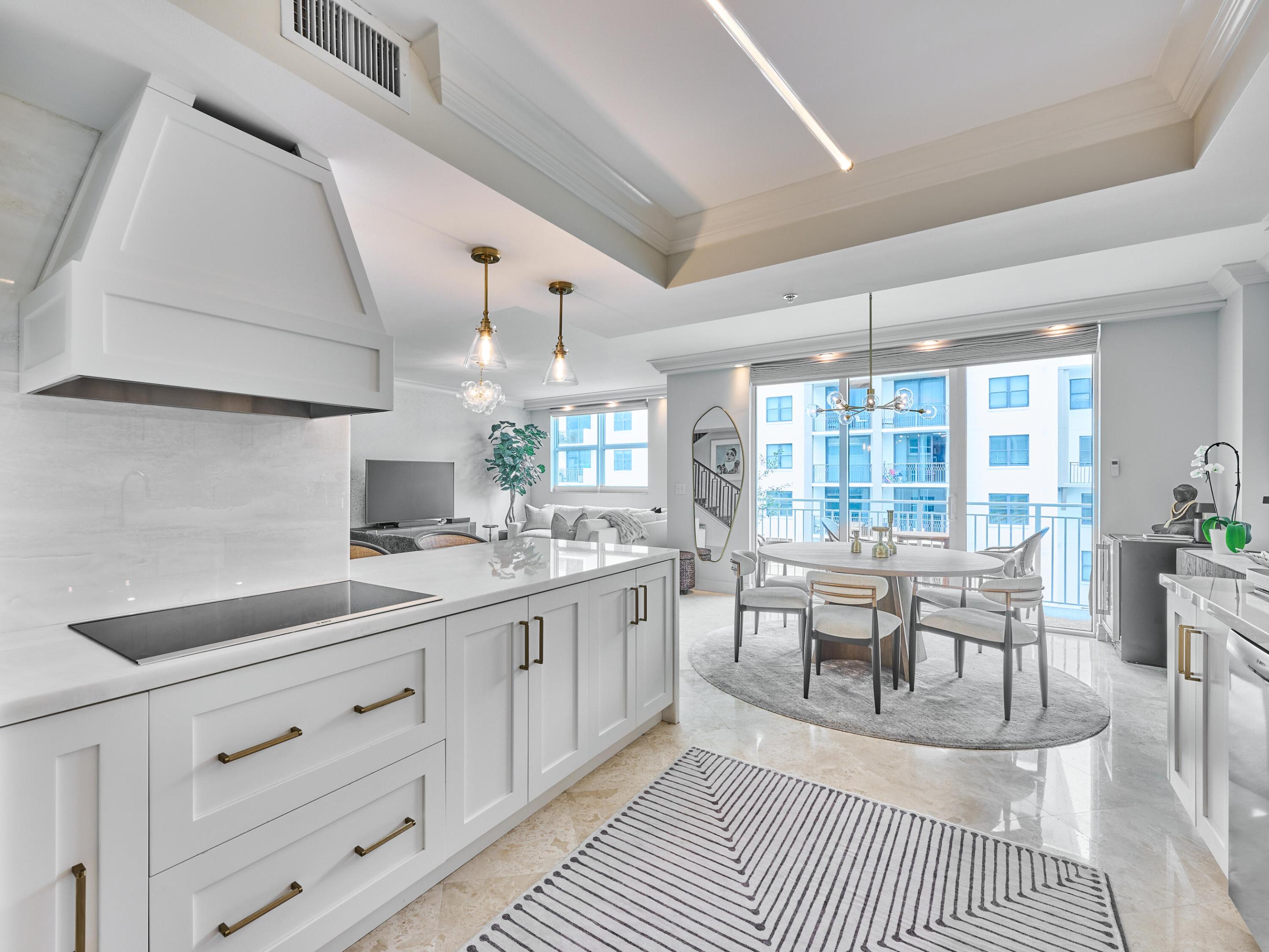 99 SE Mizner Boulevard Ph 35