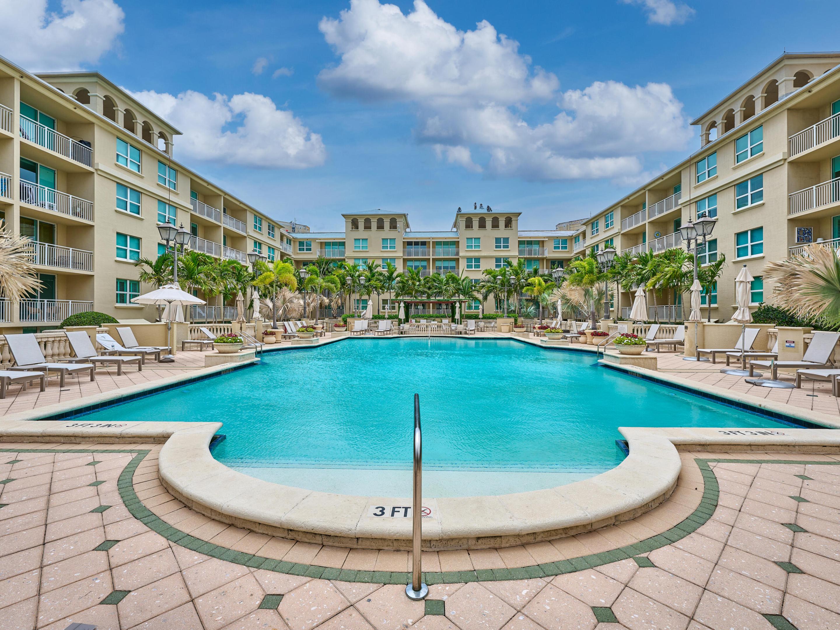 99 SE Mizner Boulevard Ph 35