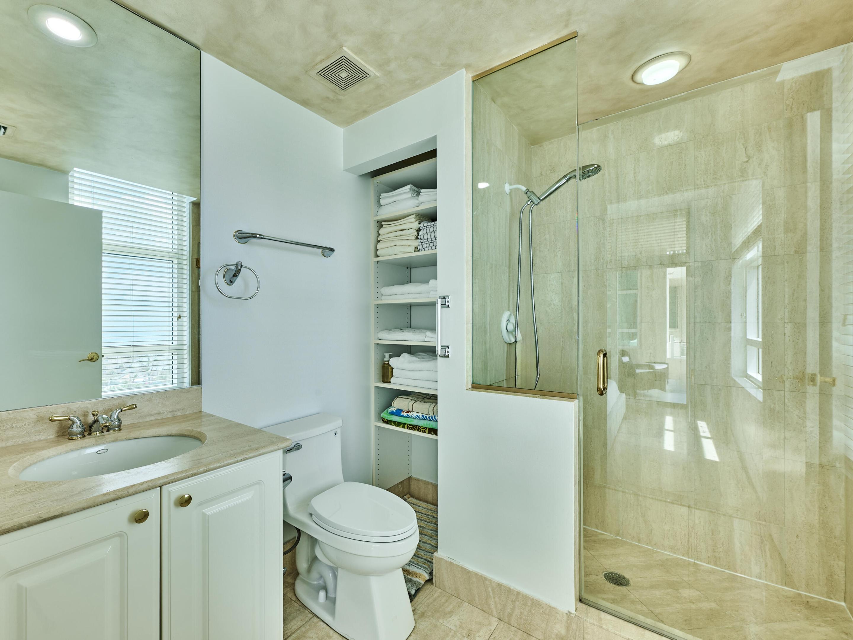 3720 S Ocean Boulevard 907
