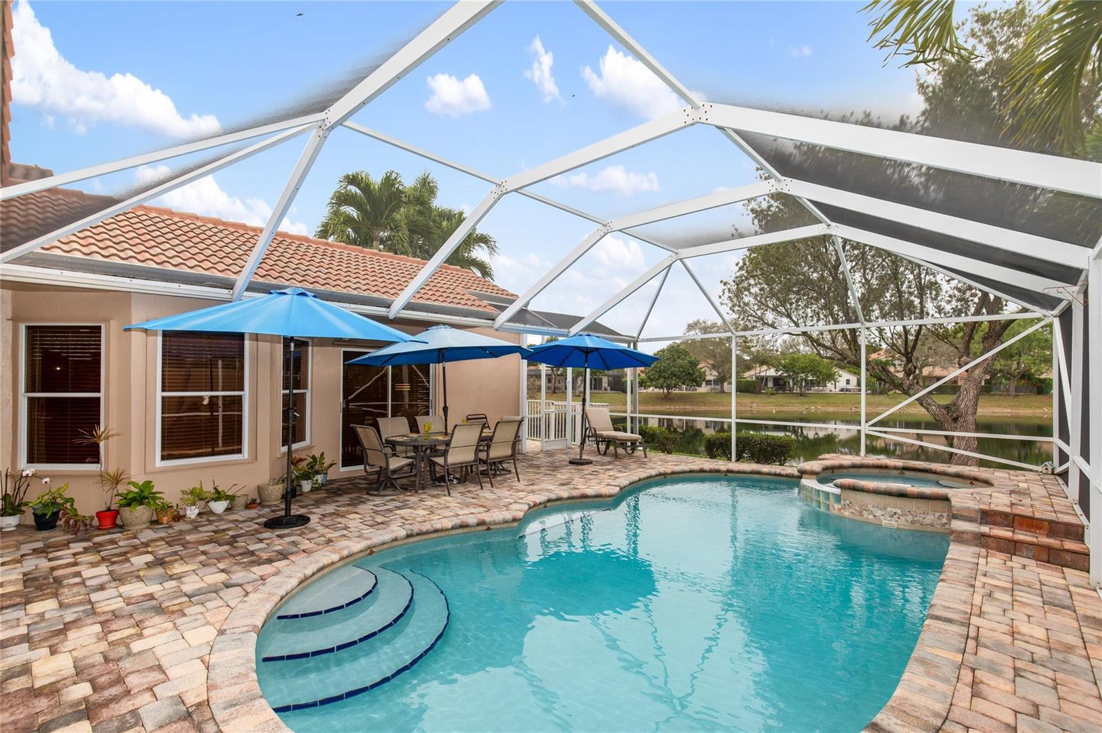 6660 NW 75th Place