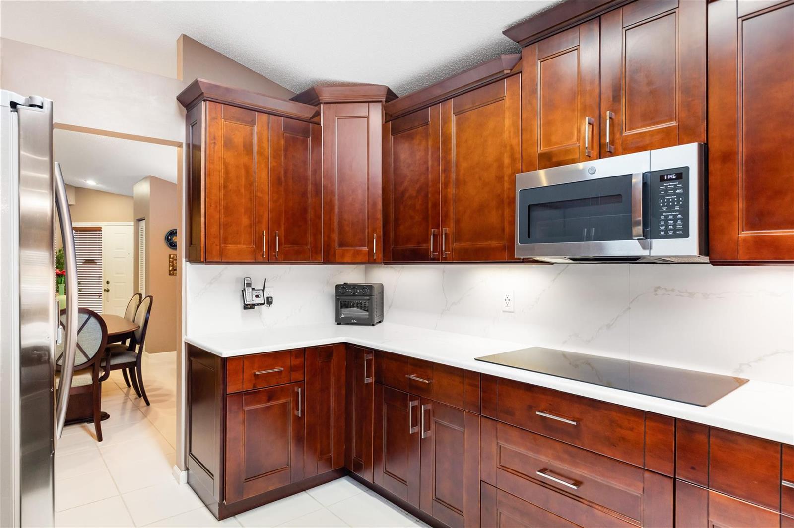 6660 NW 75th Place