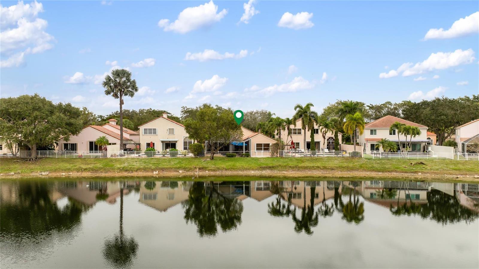 6660 NW 75th Place