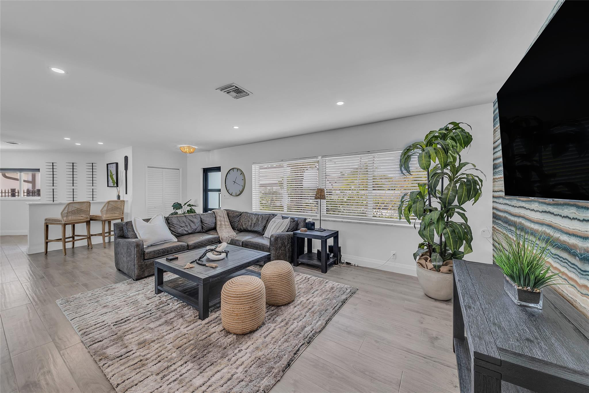 3108 NE 42nd Court