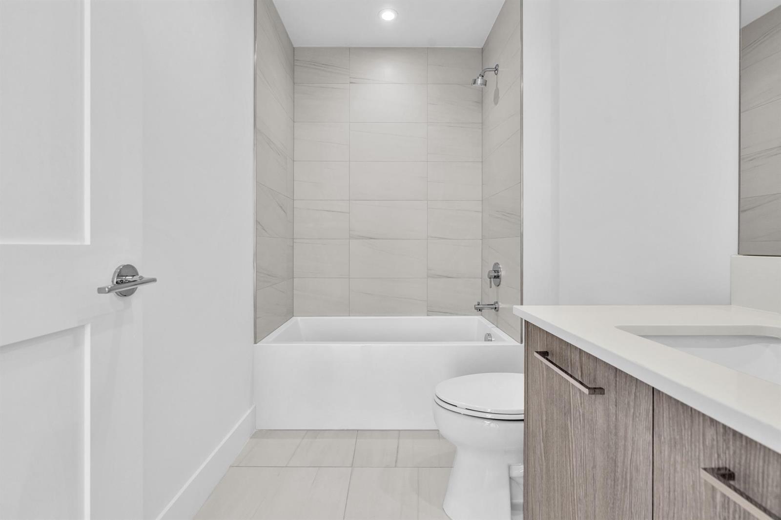 151 N Seabreeze Boulevard # 1902