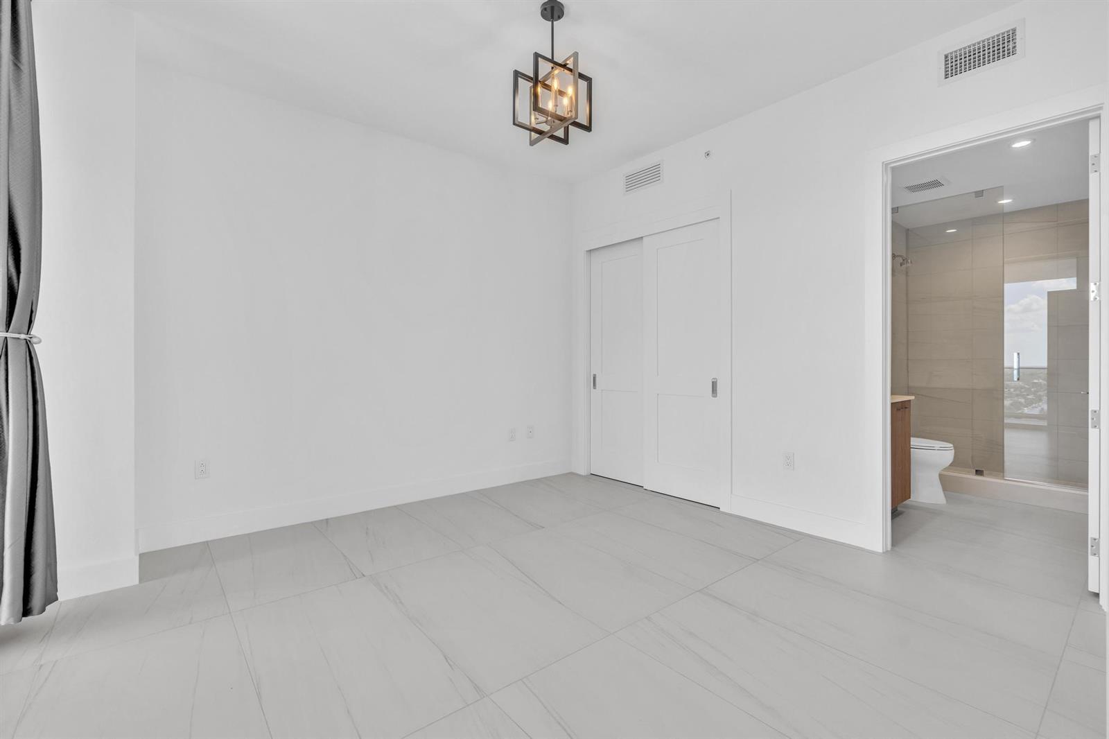 151 N Seabreeze Boulevard # 1902