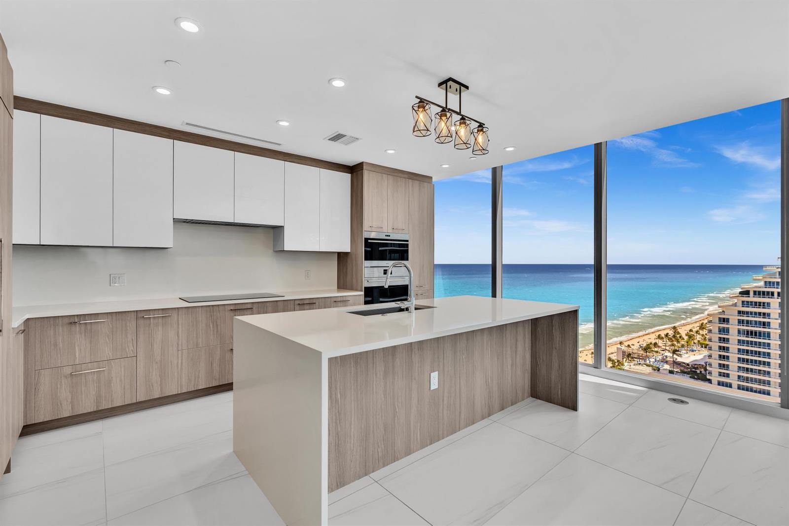 151 N Seabreeze Boulevard # 1902