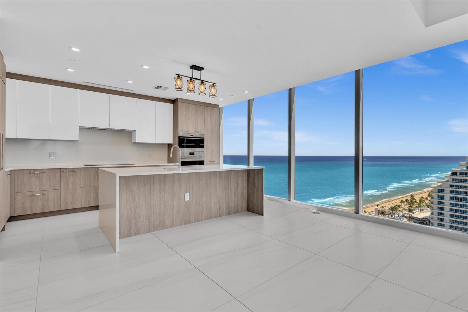 151 N Seabreeze Boulevard # 1902