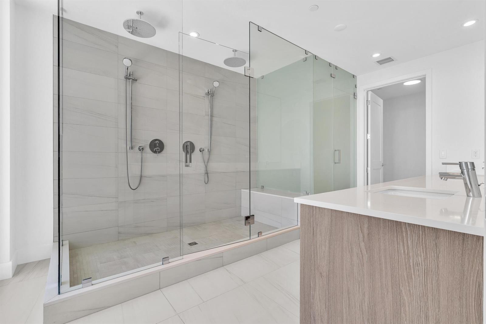 151 N Seabreeze Boulevard # 1902