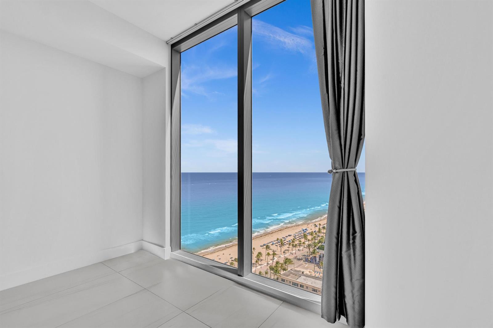 151 N Seabreeze Boulevard # 1902