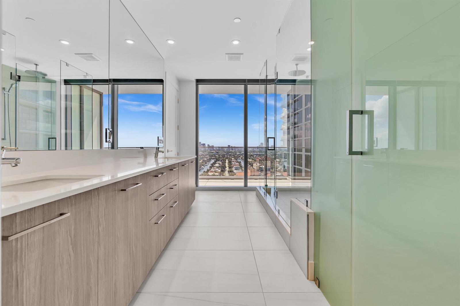 151 N Seabreeze Boulevard # 1902