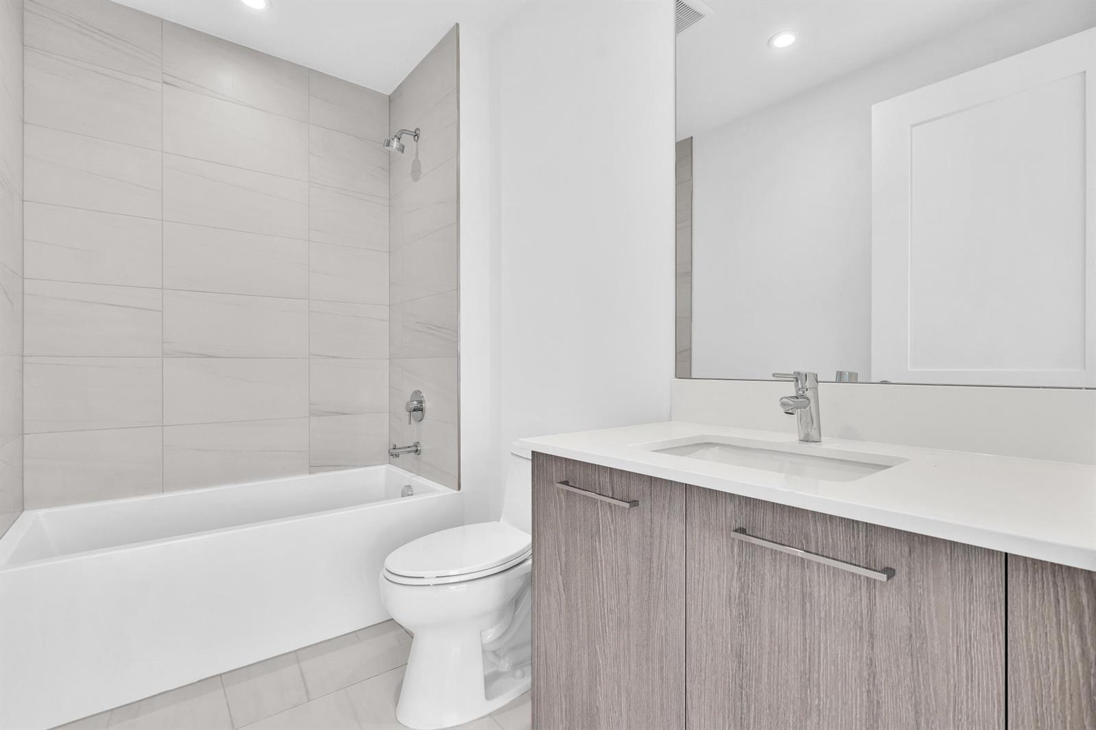 151 N Seabreeze Boulevard # 1902