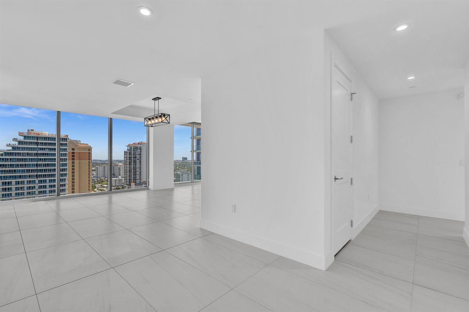 151 N Seabreeze Boulevard # 1902