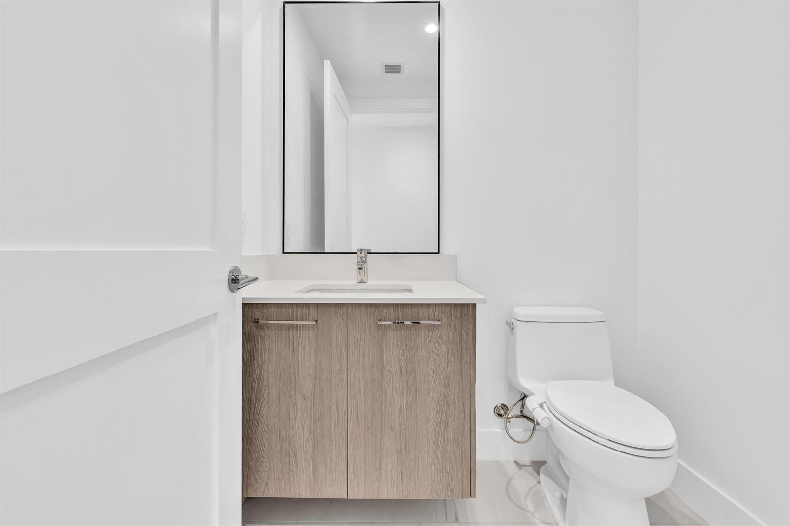 151 N Seabreeze Boulevard # 1902