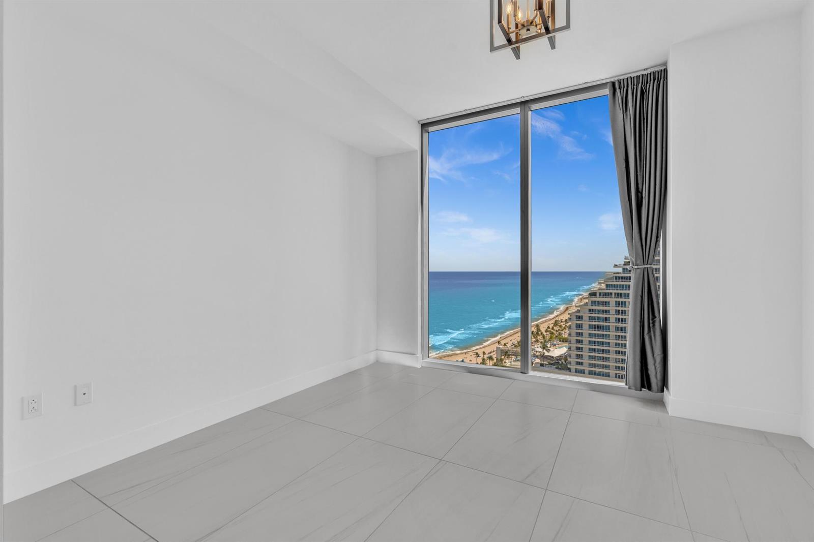 151 N Seabreeze Boulevard # 1902