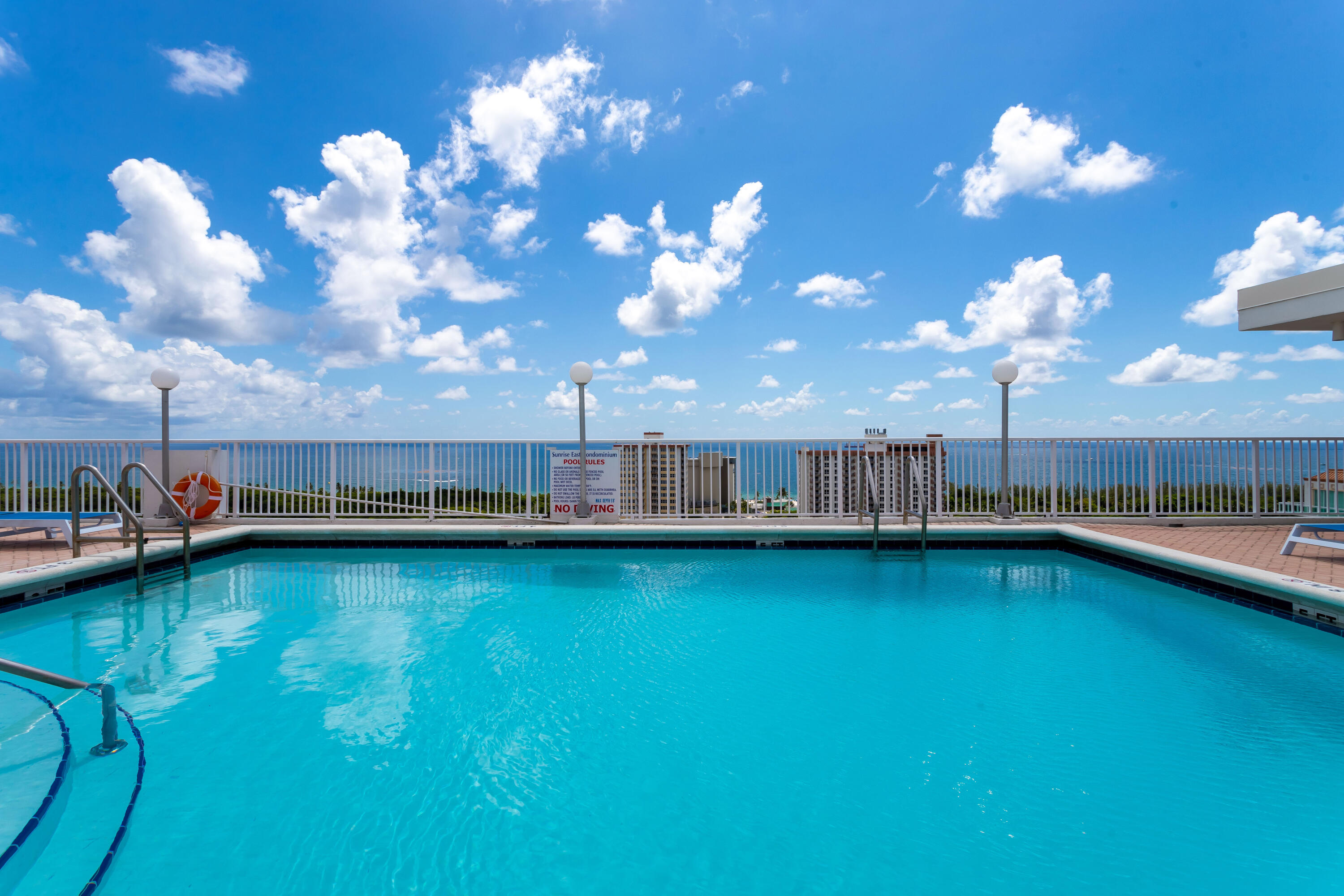 2800 E Sunrise Boulevard 4c