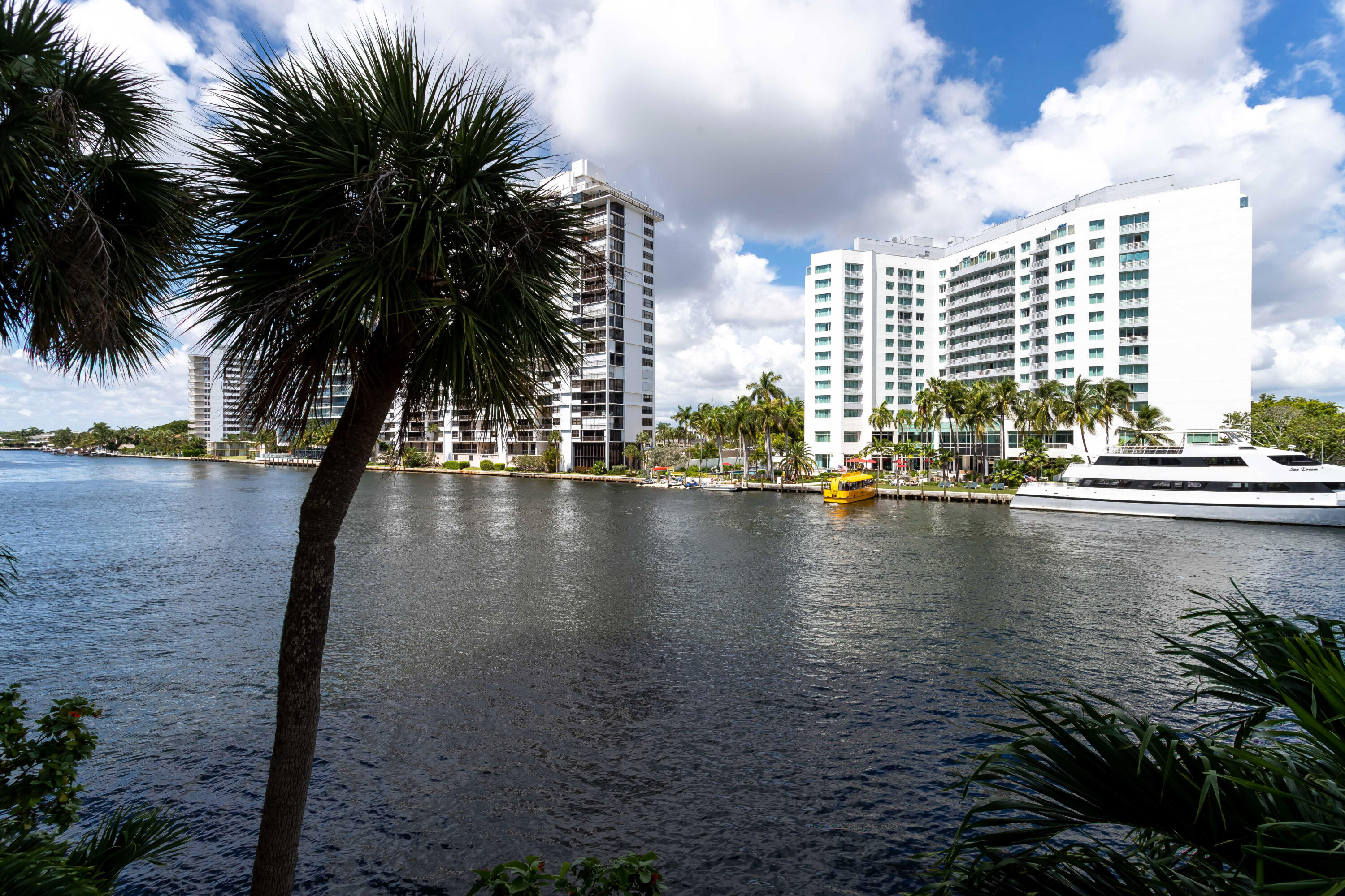 2800 E Sunrise Boulevard 4c