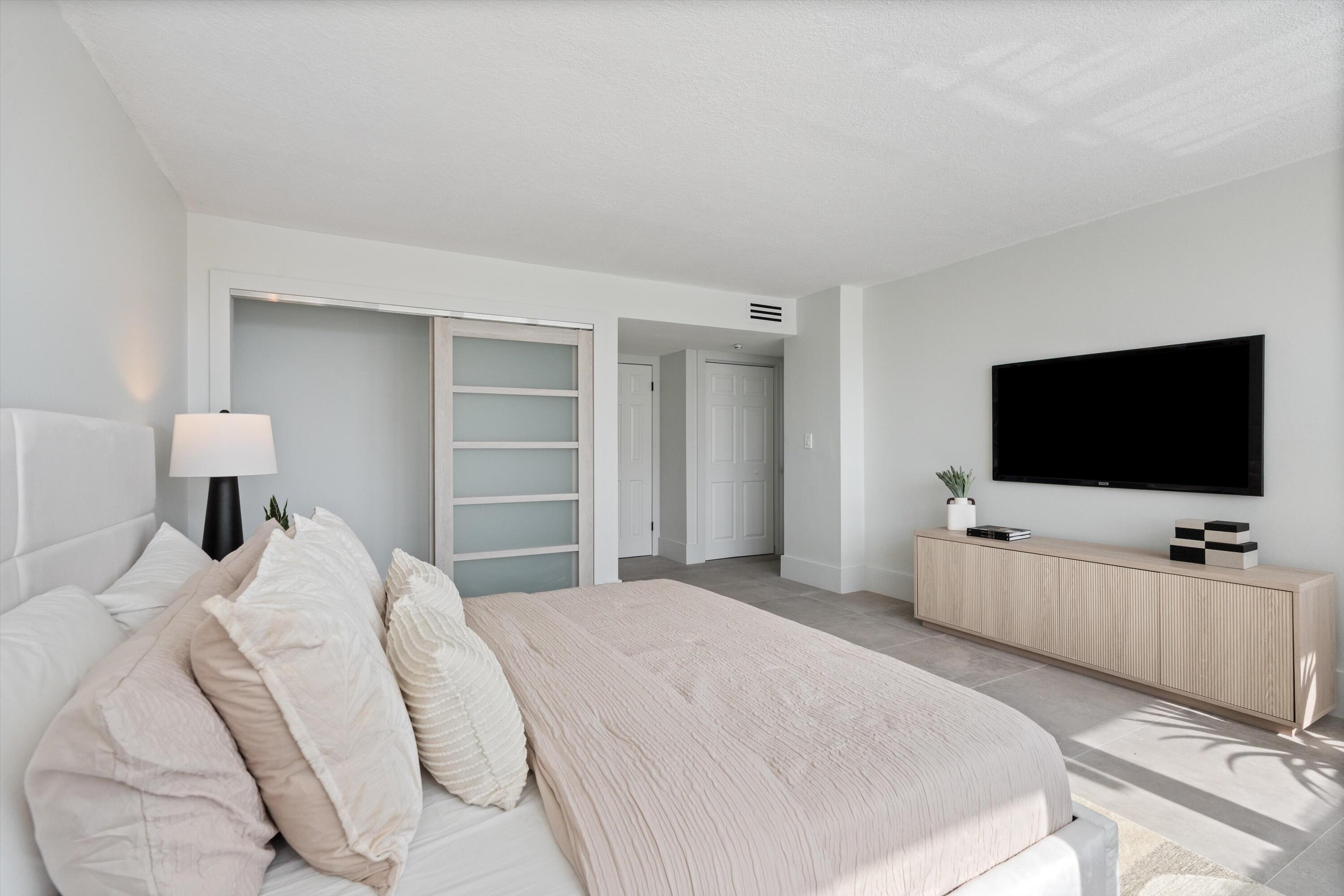 2800 E Sunrise Boulevard 4c