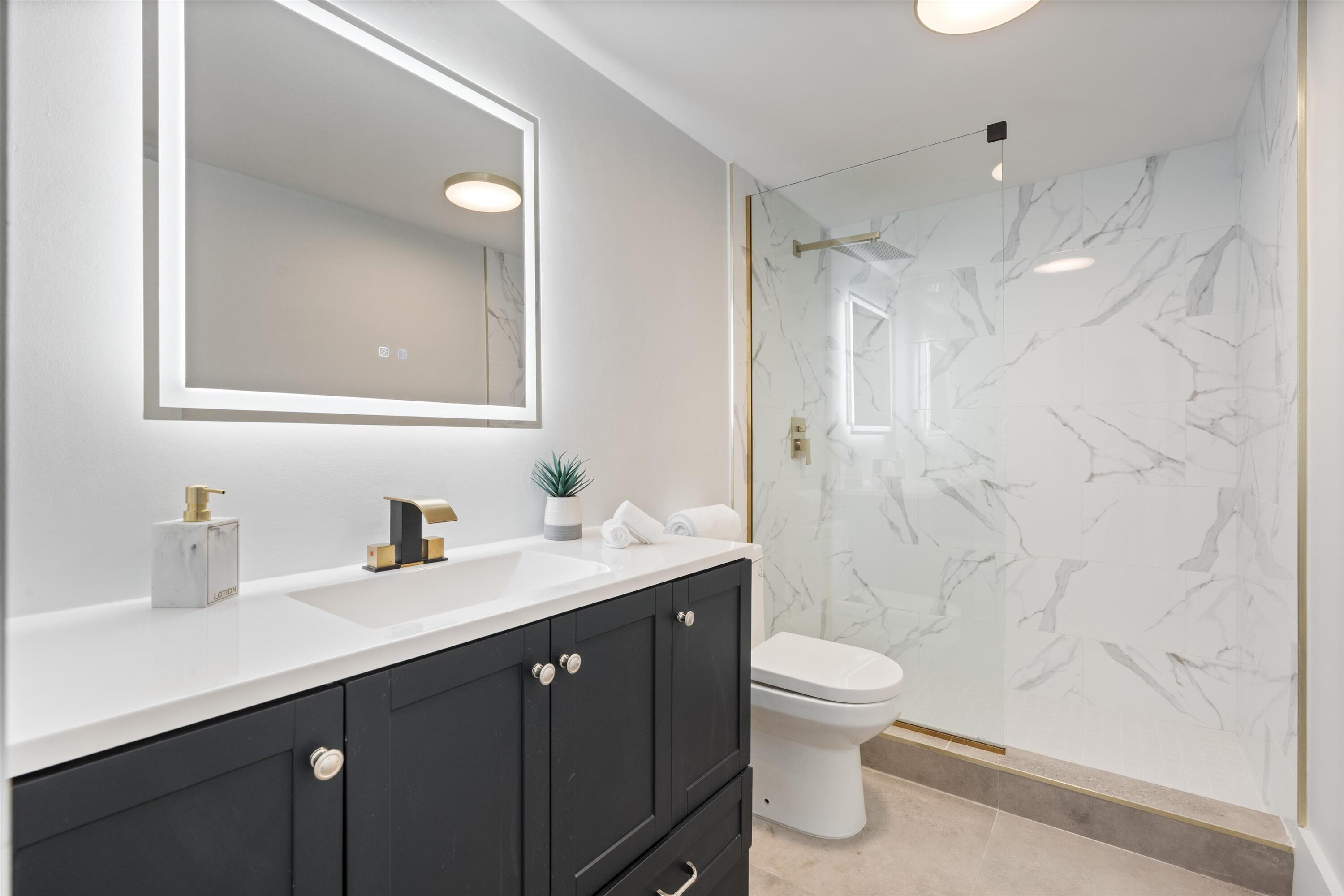 2800 E Sunrise Boulevard 4c
