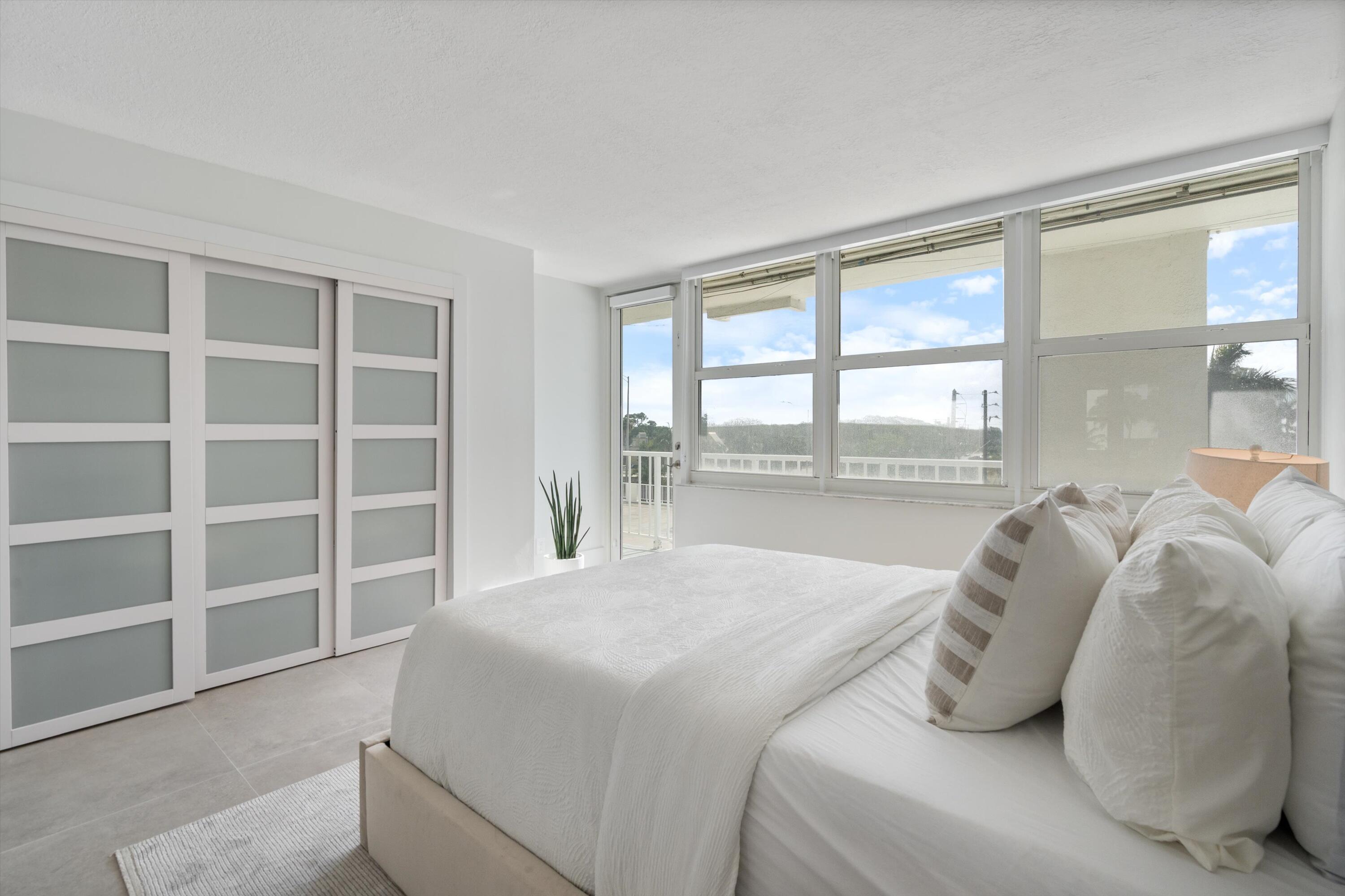 2800 E Sunrise Boulevard 4c