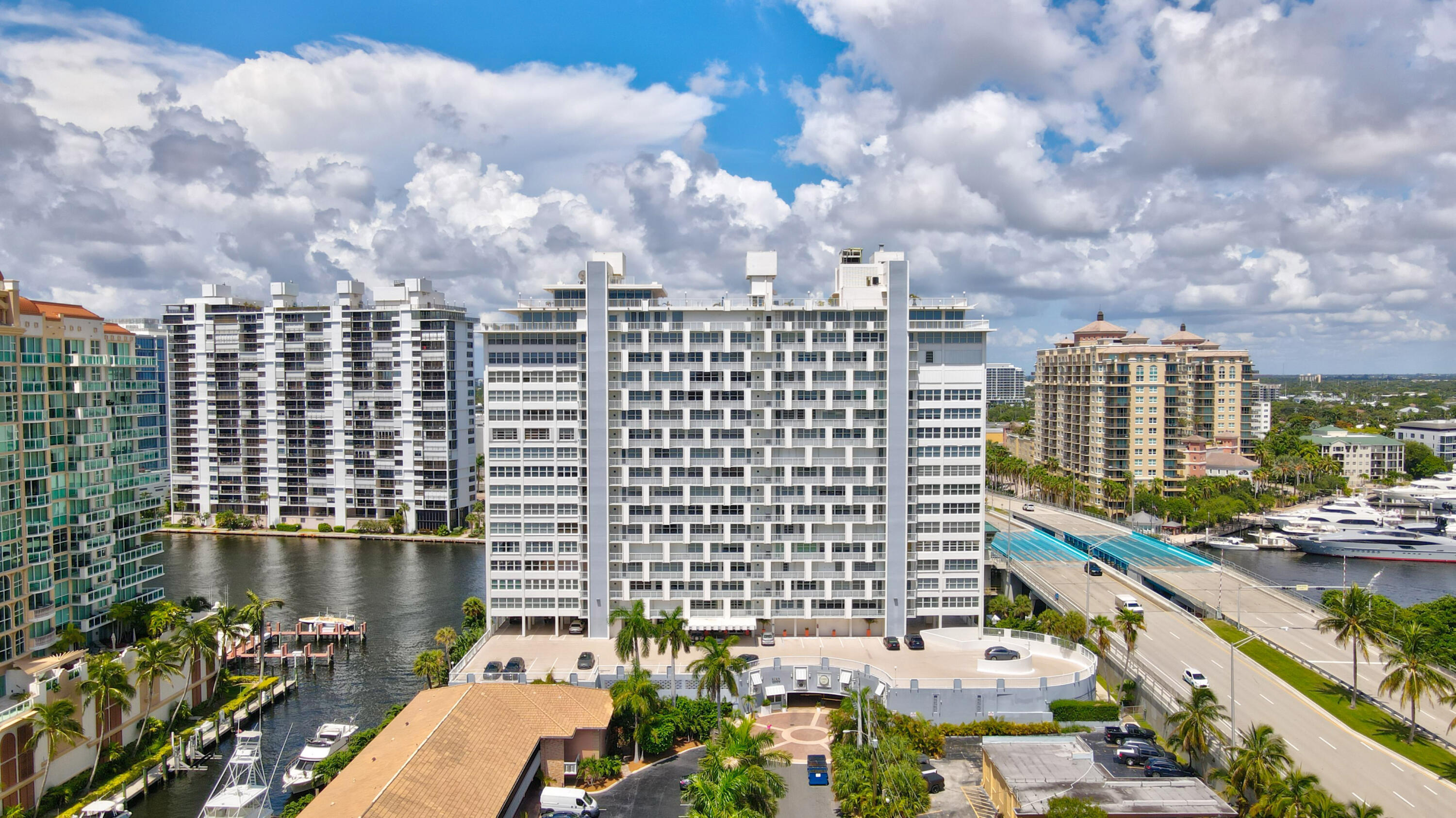 2800 E Sunrise Boulevard 4c