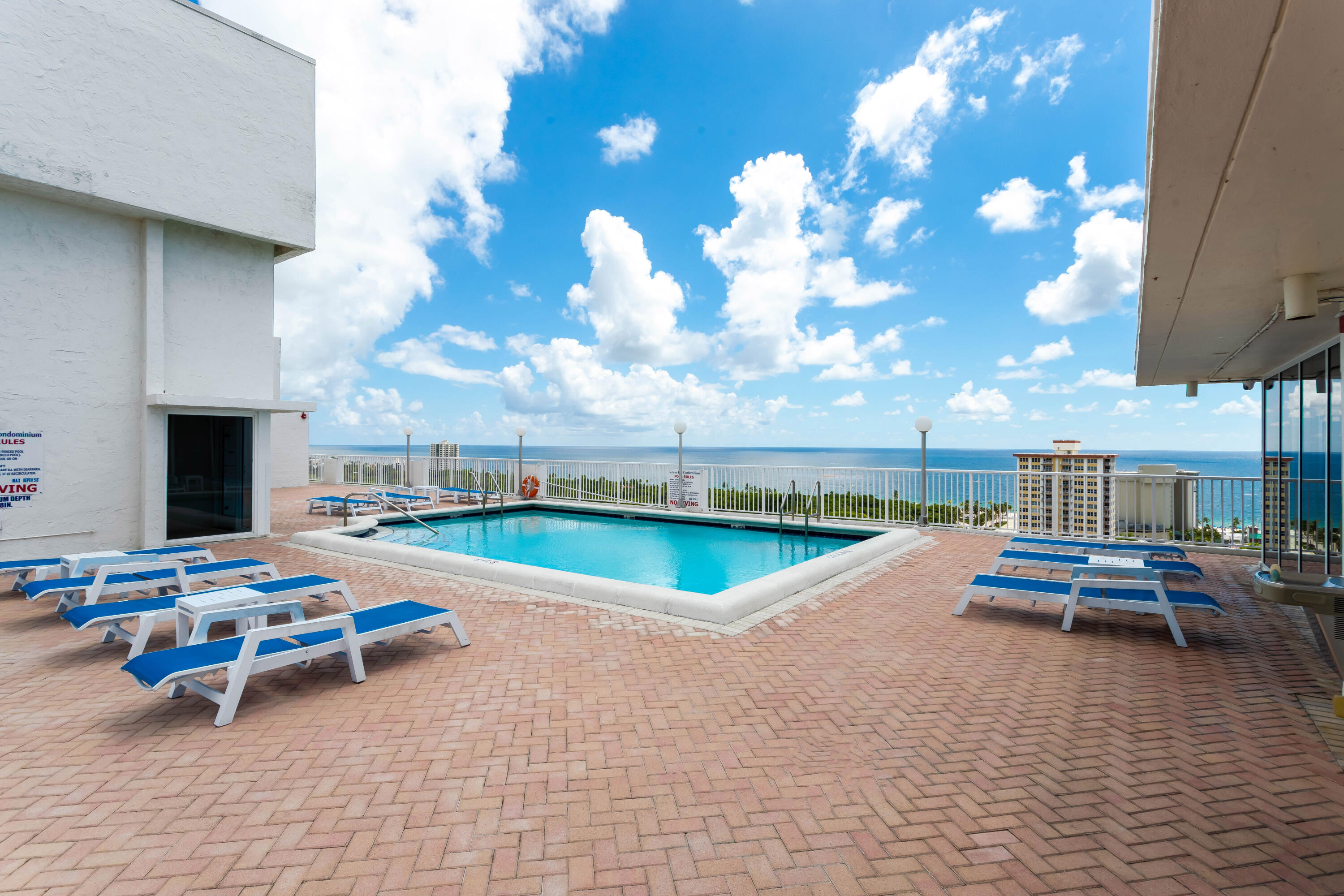 2800 E Sunrise Boulevard 4c