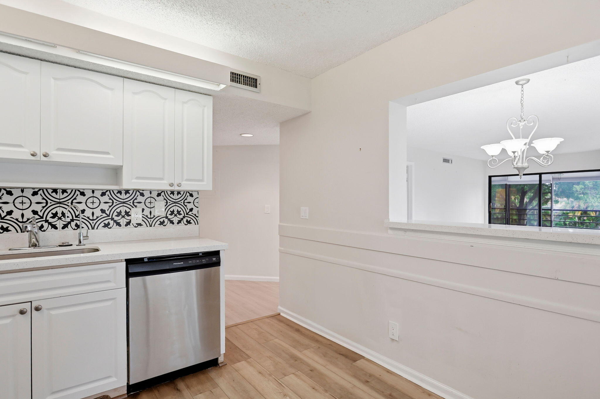 10110 Cedar Point Boulevard 206