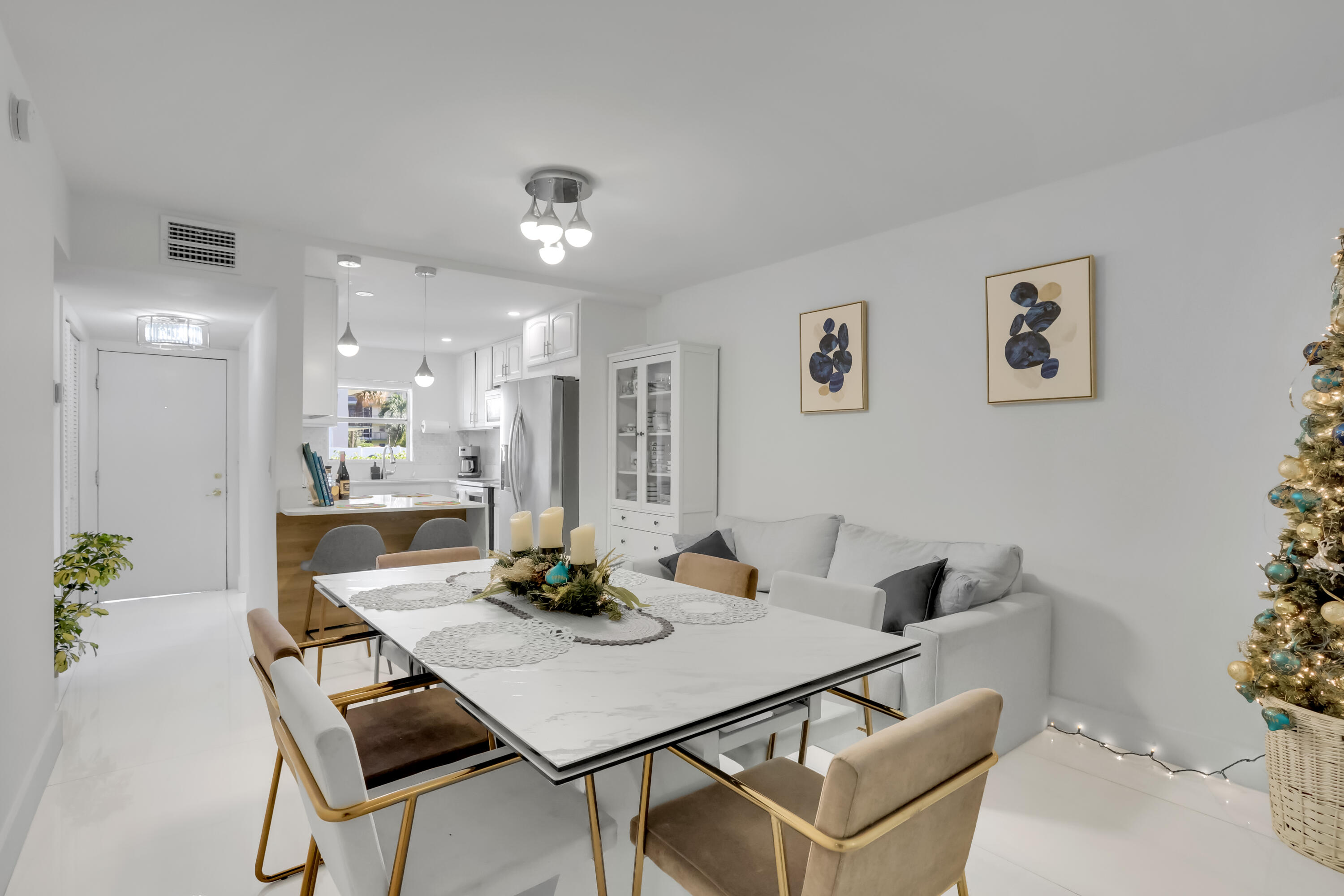 700 SE 6th Avenue 107