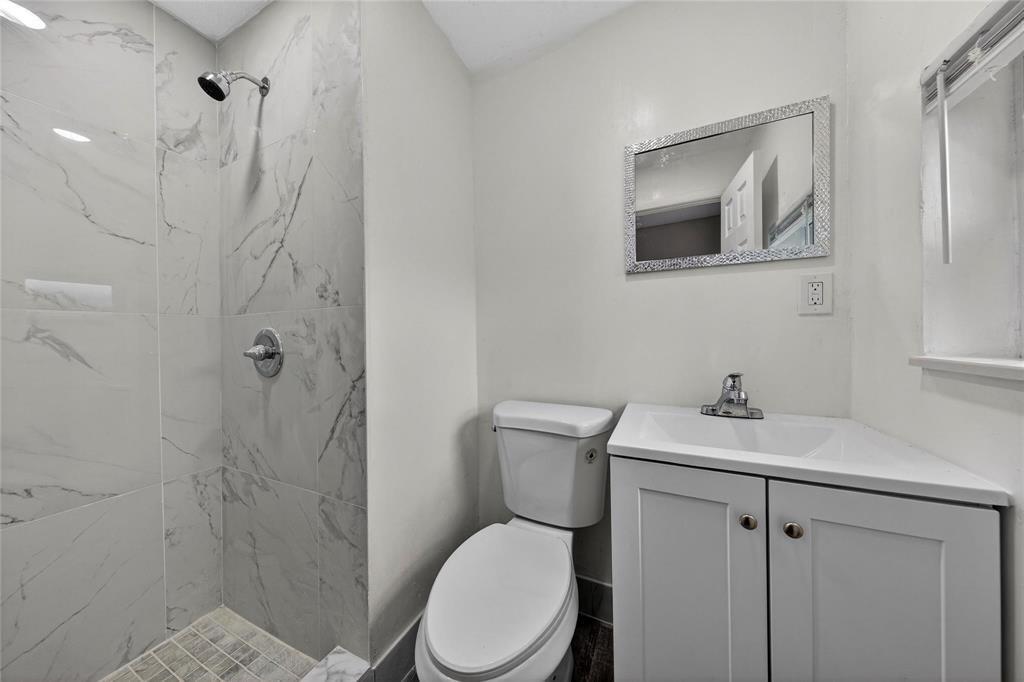 1541 NW 7th Terrace