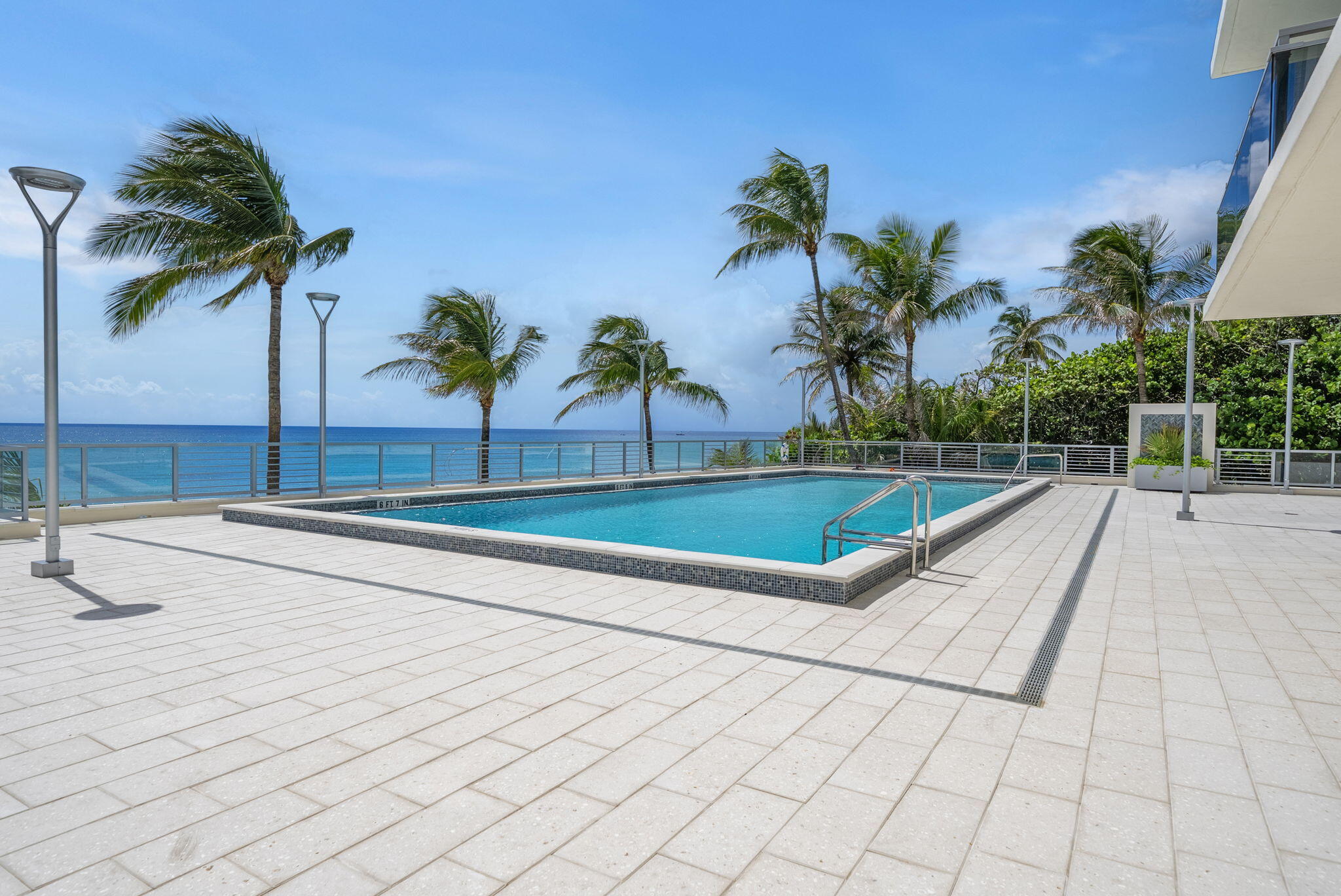 2066 N OCEAN Boulevard 2NE