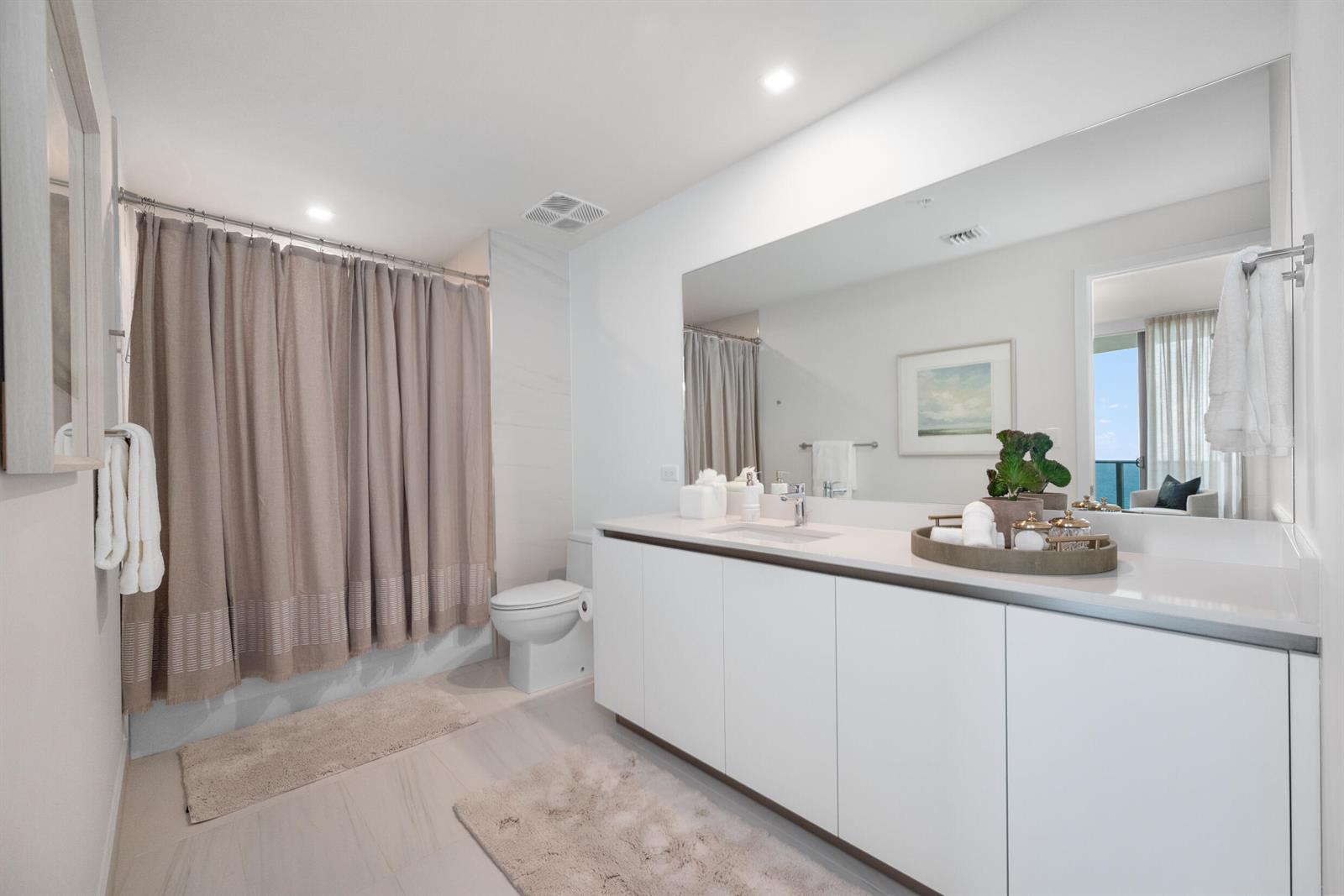 900 N Ocean Boulevard Unit: MPH02
