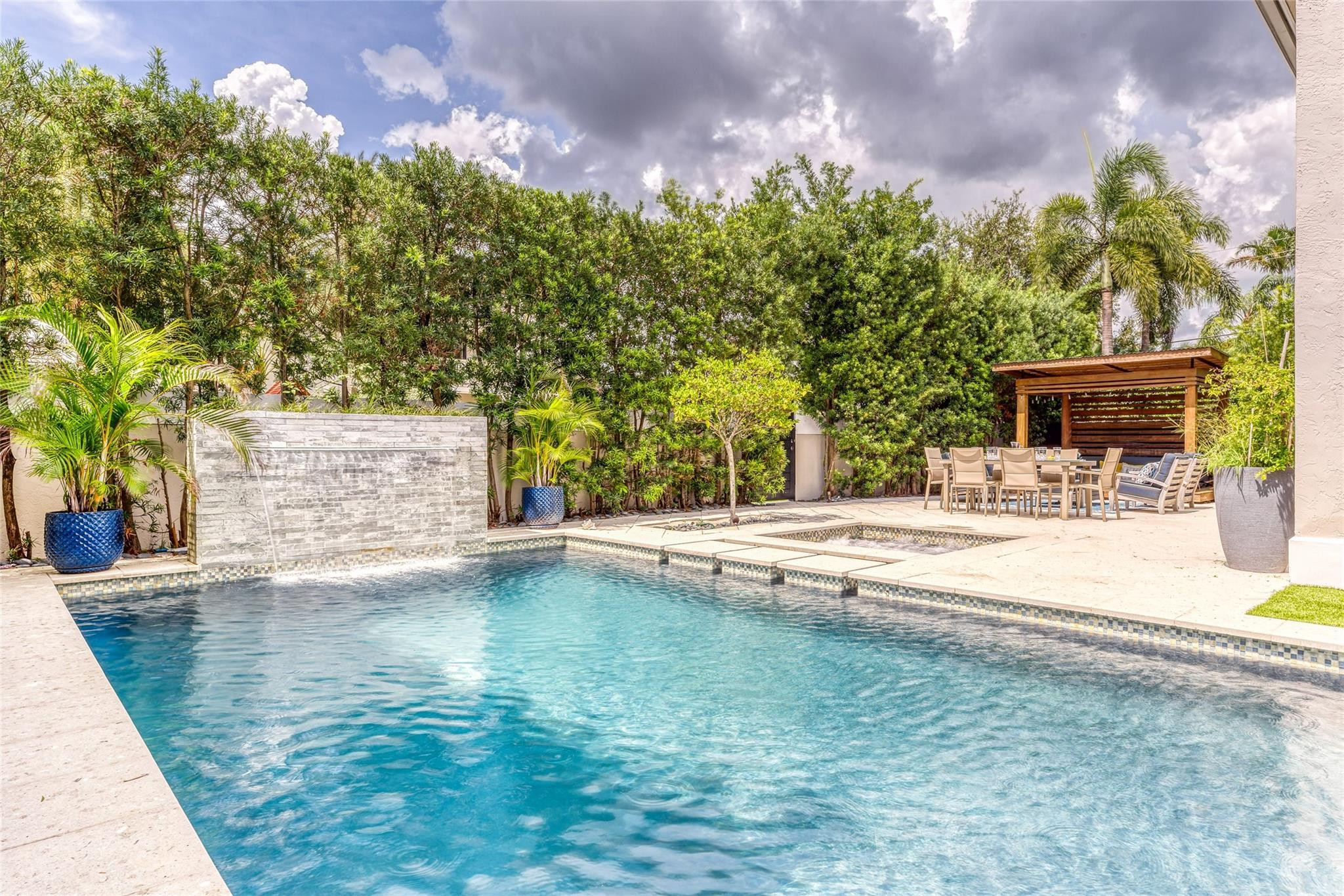 524 Poinciana Drive