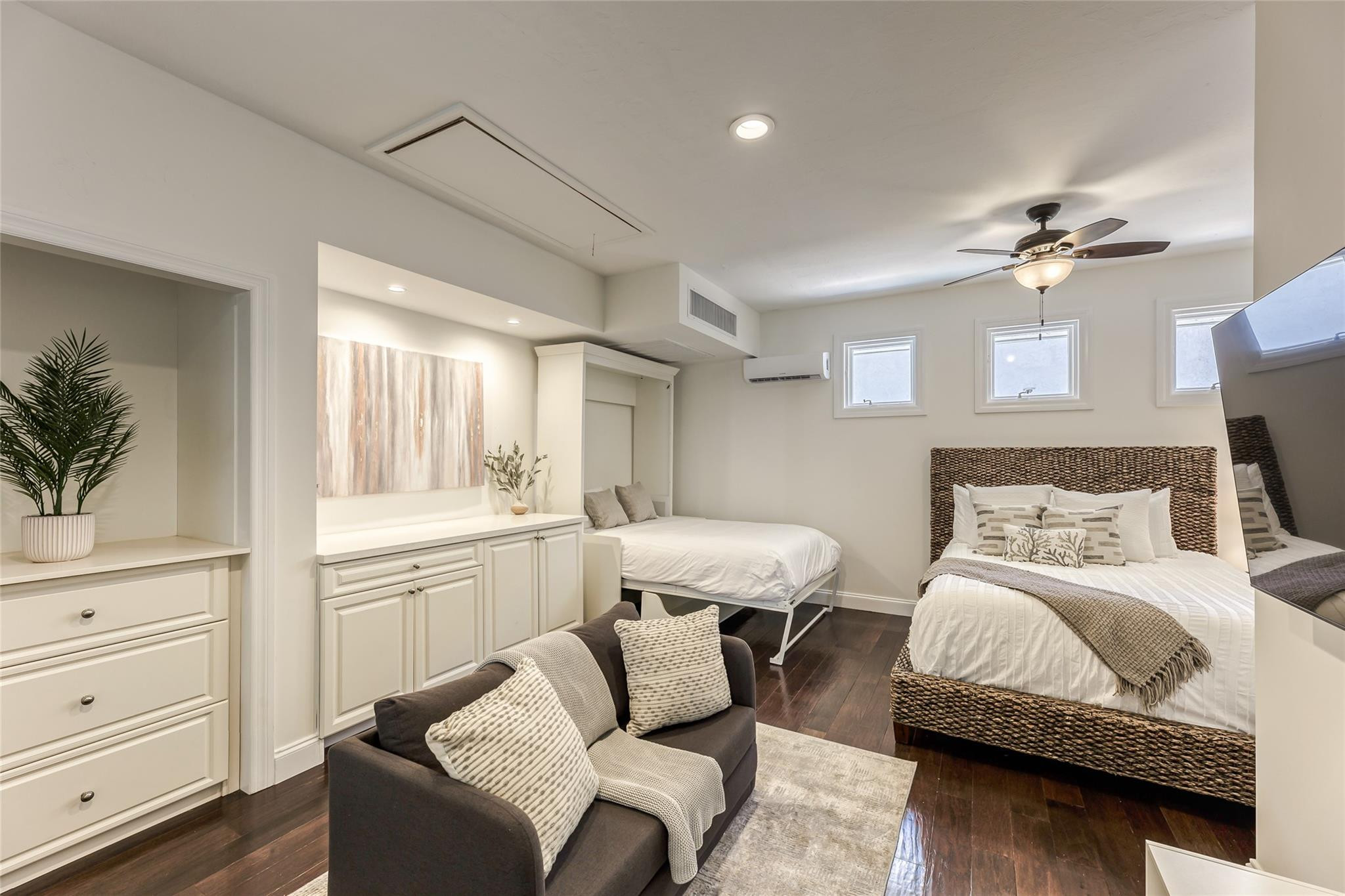 524 Poinciana Drive