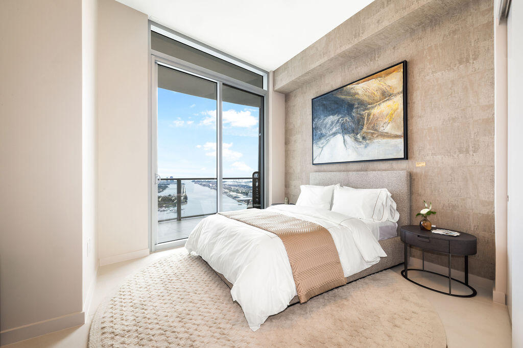 1400 BISCAYNE Boulevard 5103