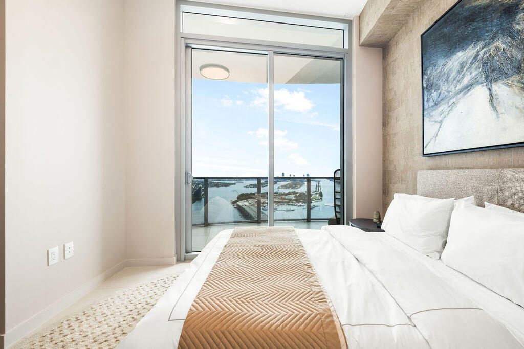 1400 BISCAYNE Boulevard 5103