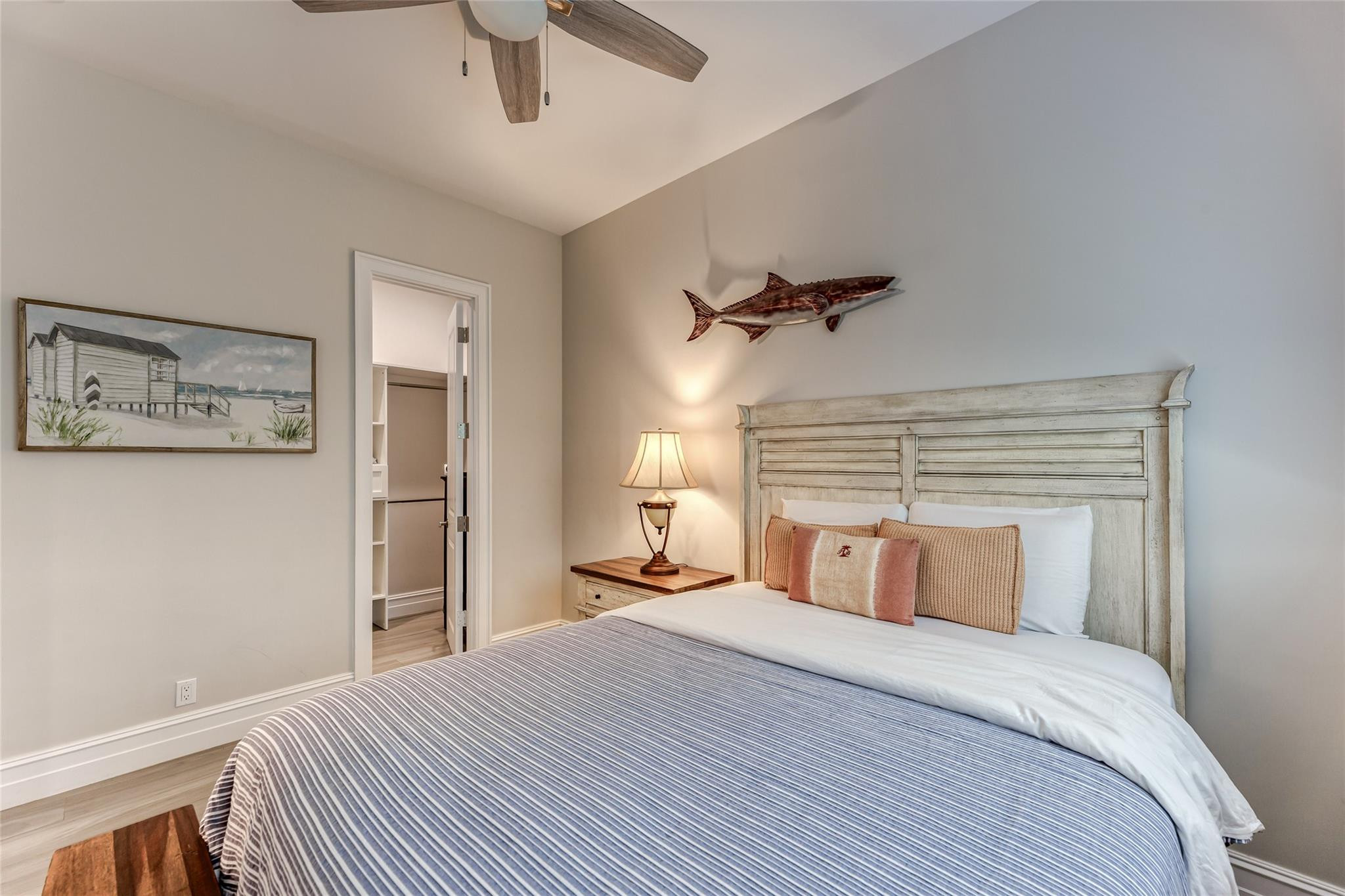 829 PONCE DE LEON DR