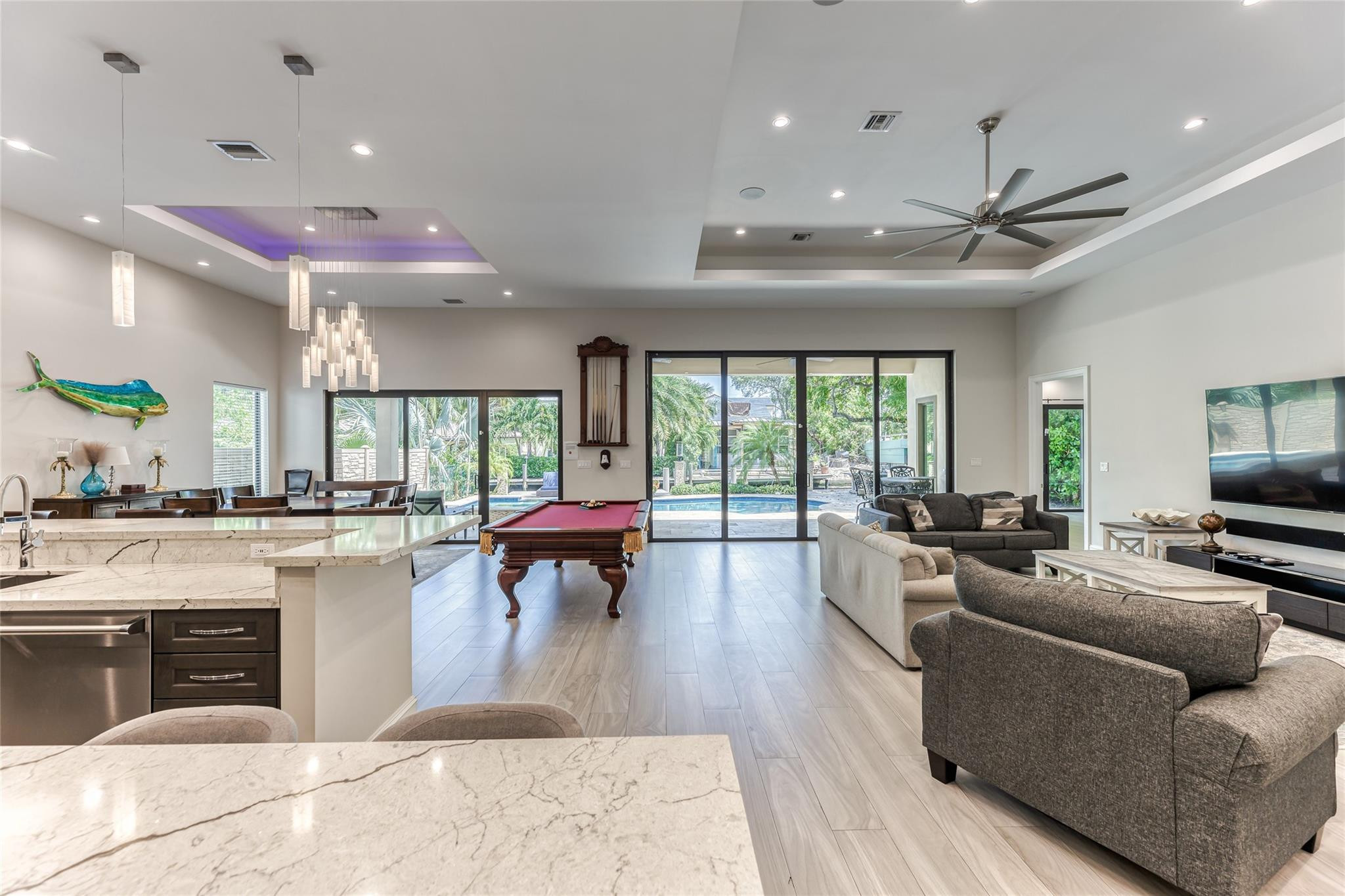 829 PONCE DE LEON DR