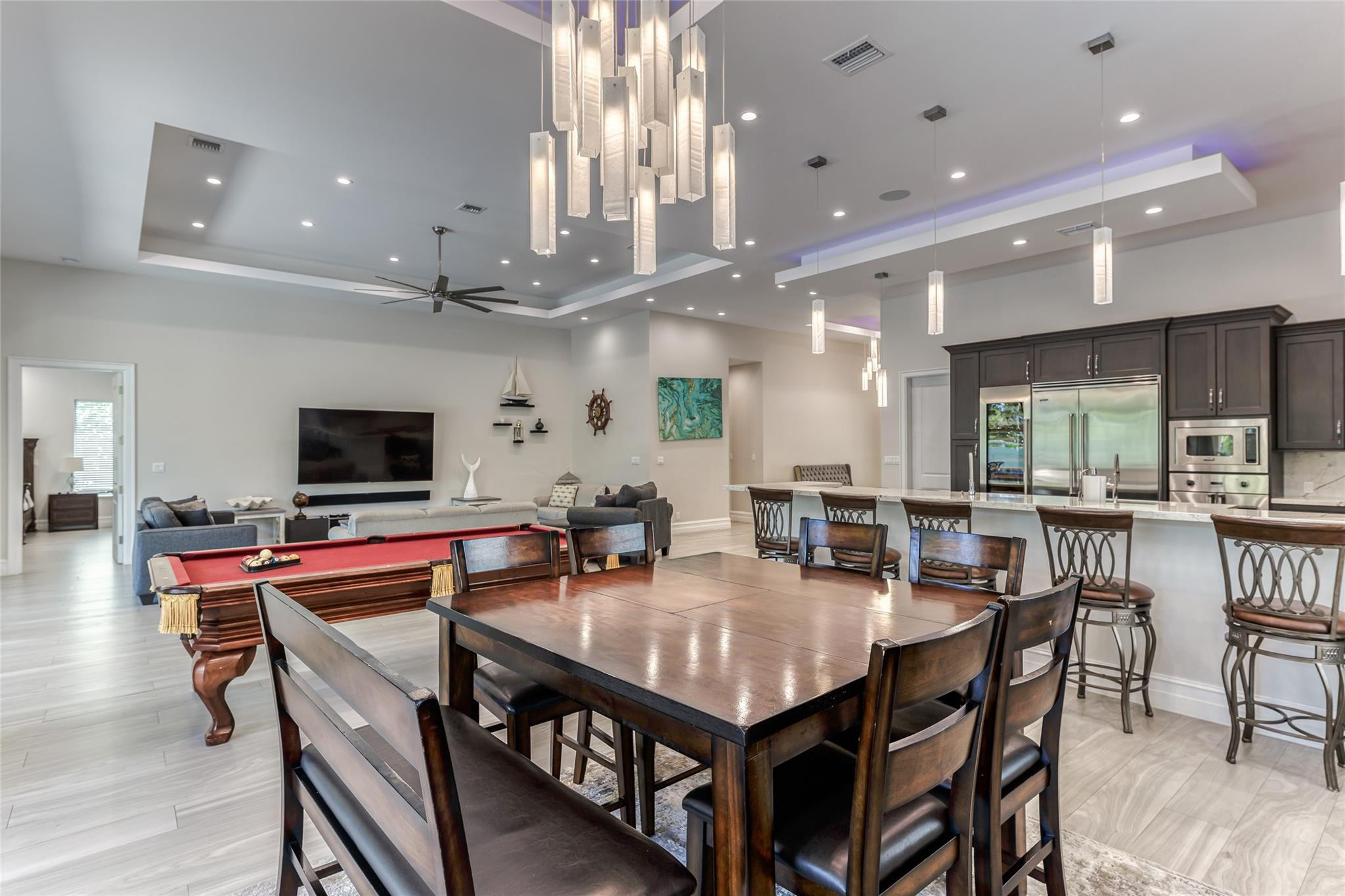 829 PONCE DE LEON DR