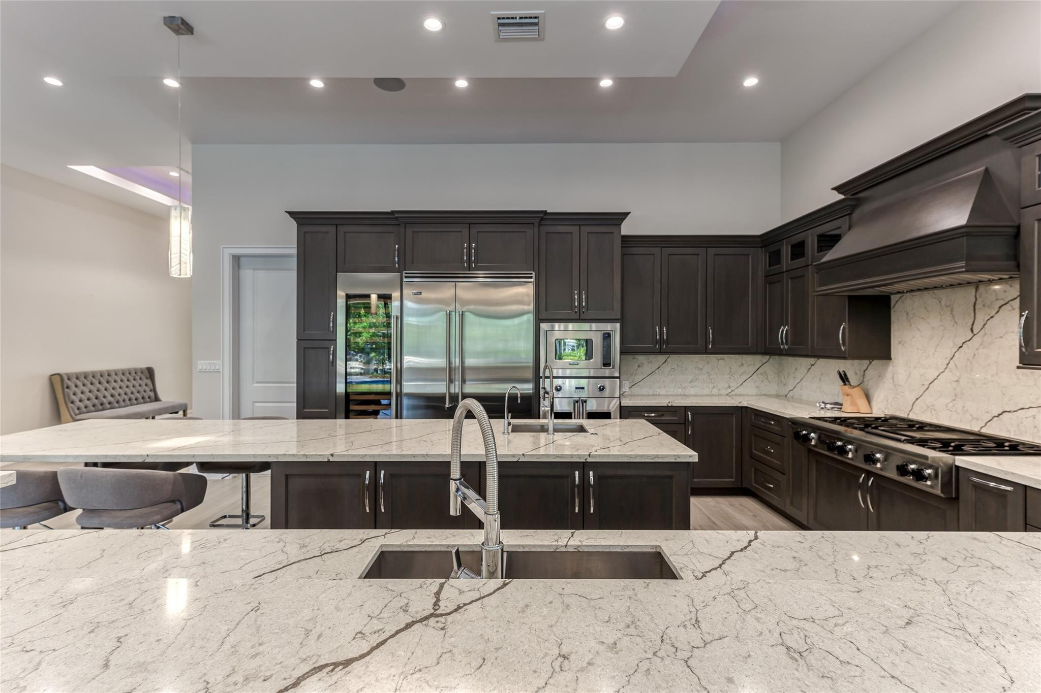 829 PONCE DE LEON DR