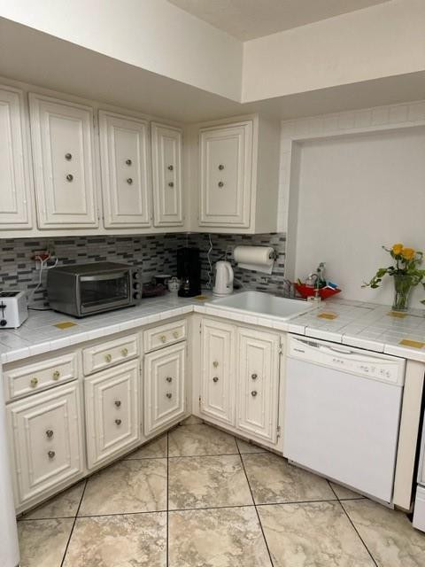 1000 Parkview Drive 102