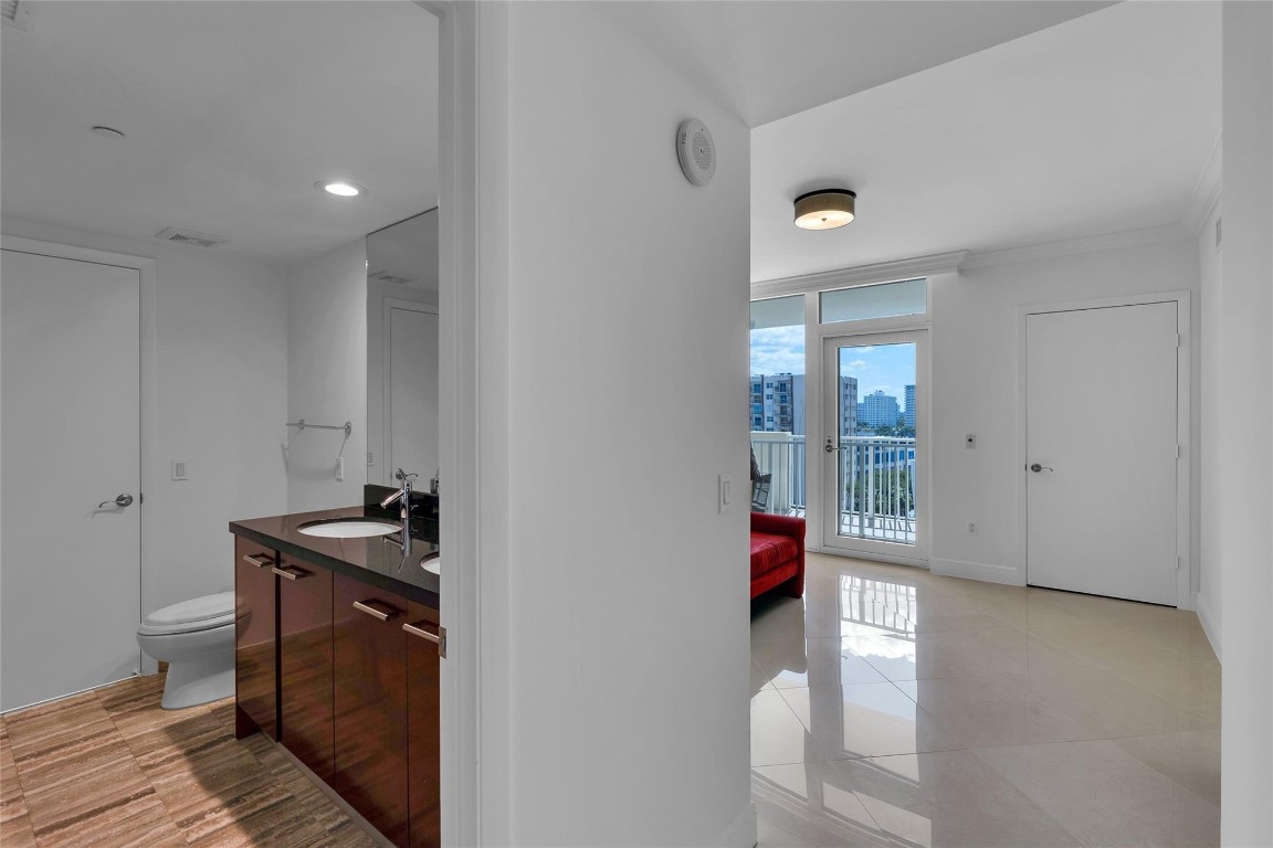 101 S Beach Blvd 902