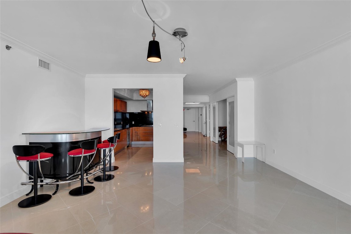 101 S Beach Blvd 902