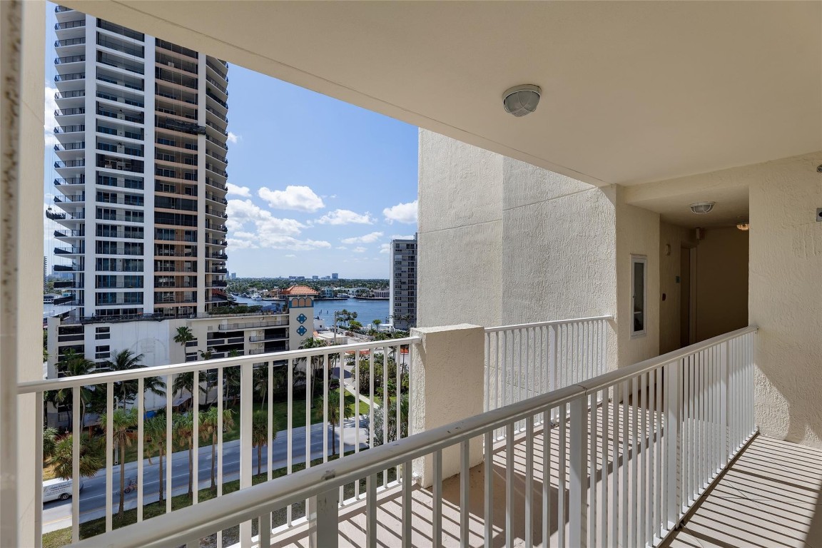 101 S Beach Blvd 902