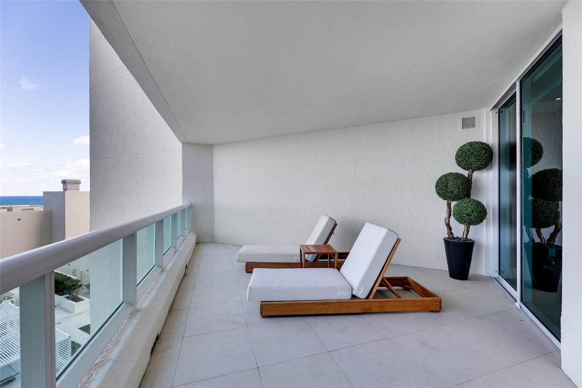 101 S Beach Blvd 902